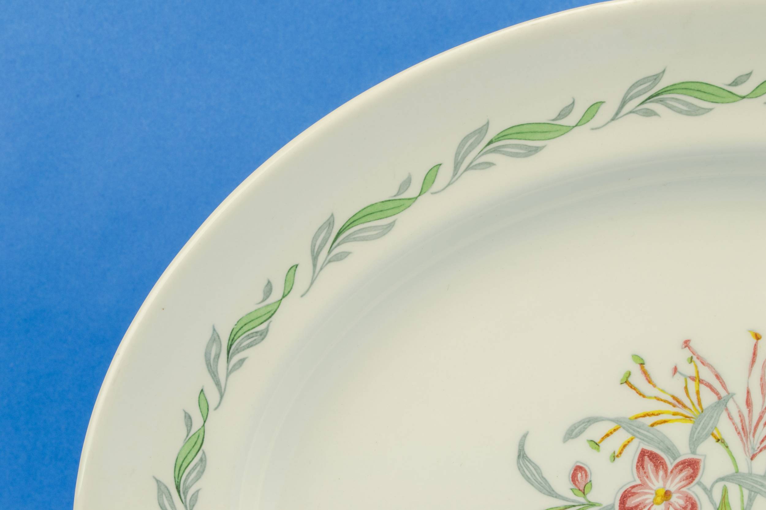 Mid-century Modern Vintage — Royal Doulton platter 1