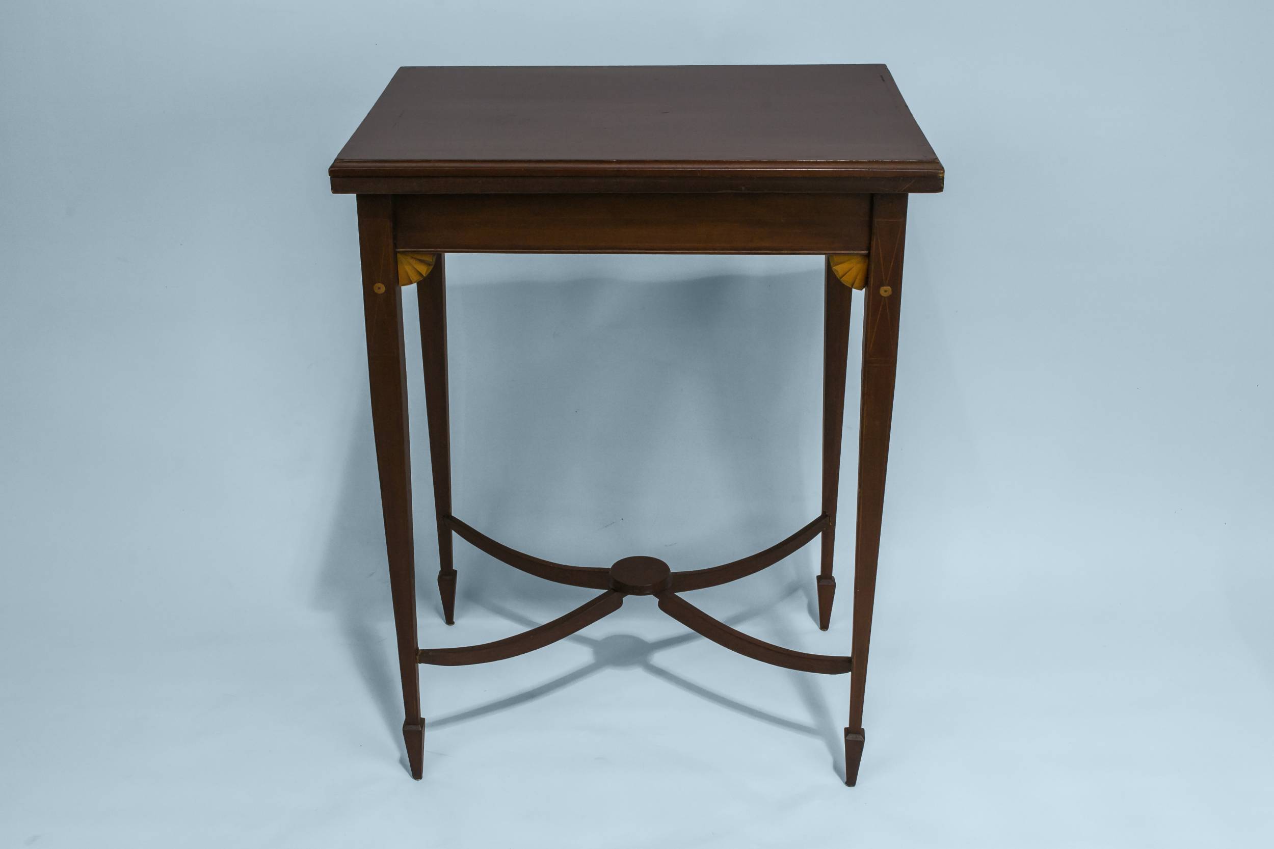 Antique Elegant Minimalist — Folding games table