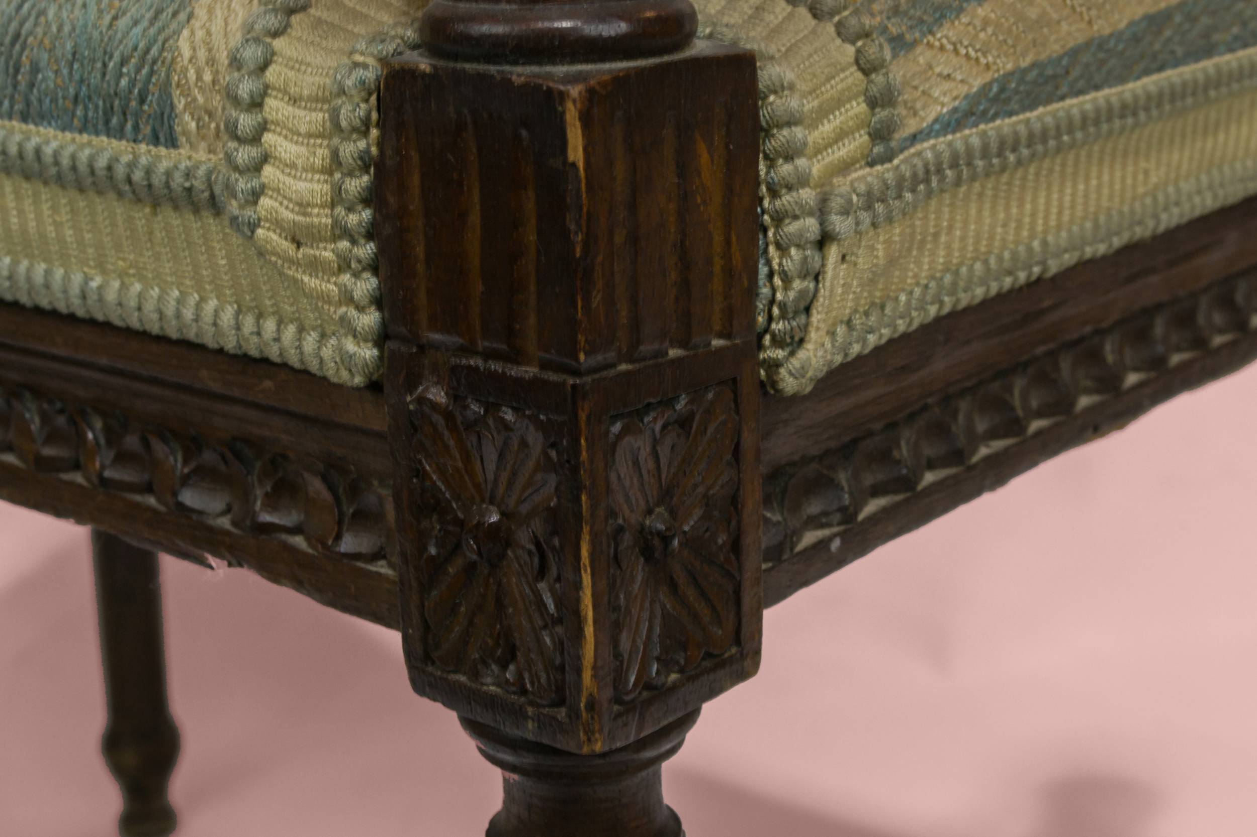 Neo-classical Antique Leaf — Carved piano stool 3