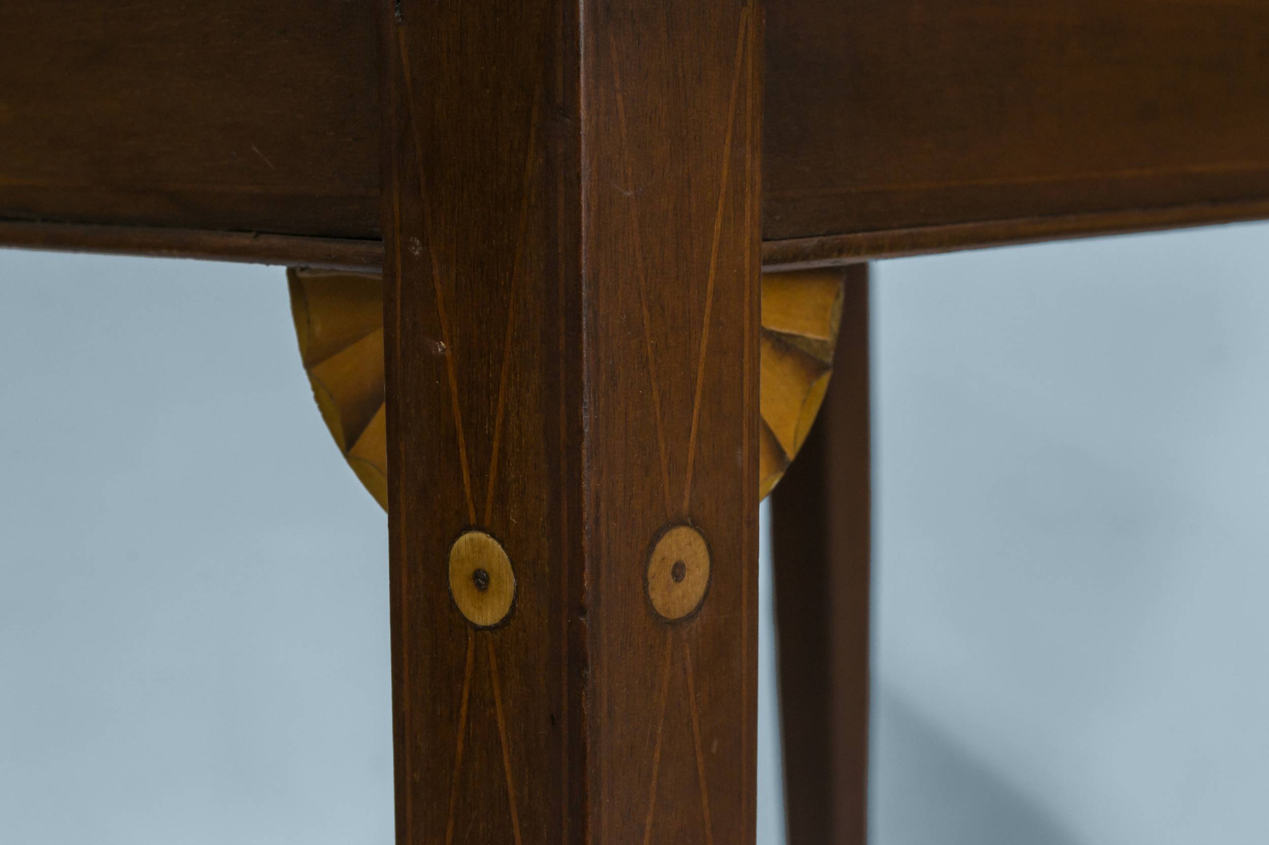 Antique Elegant Minimalist — Folding games table 7