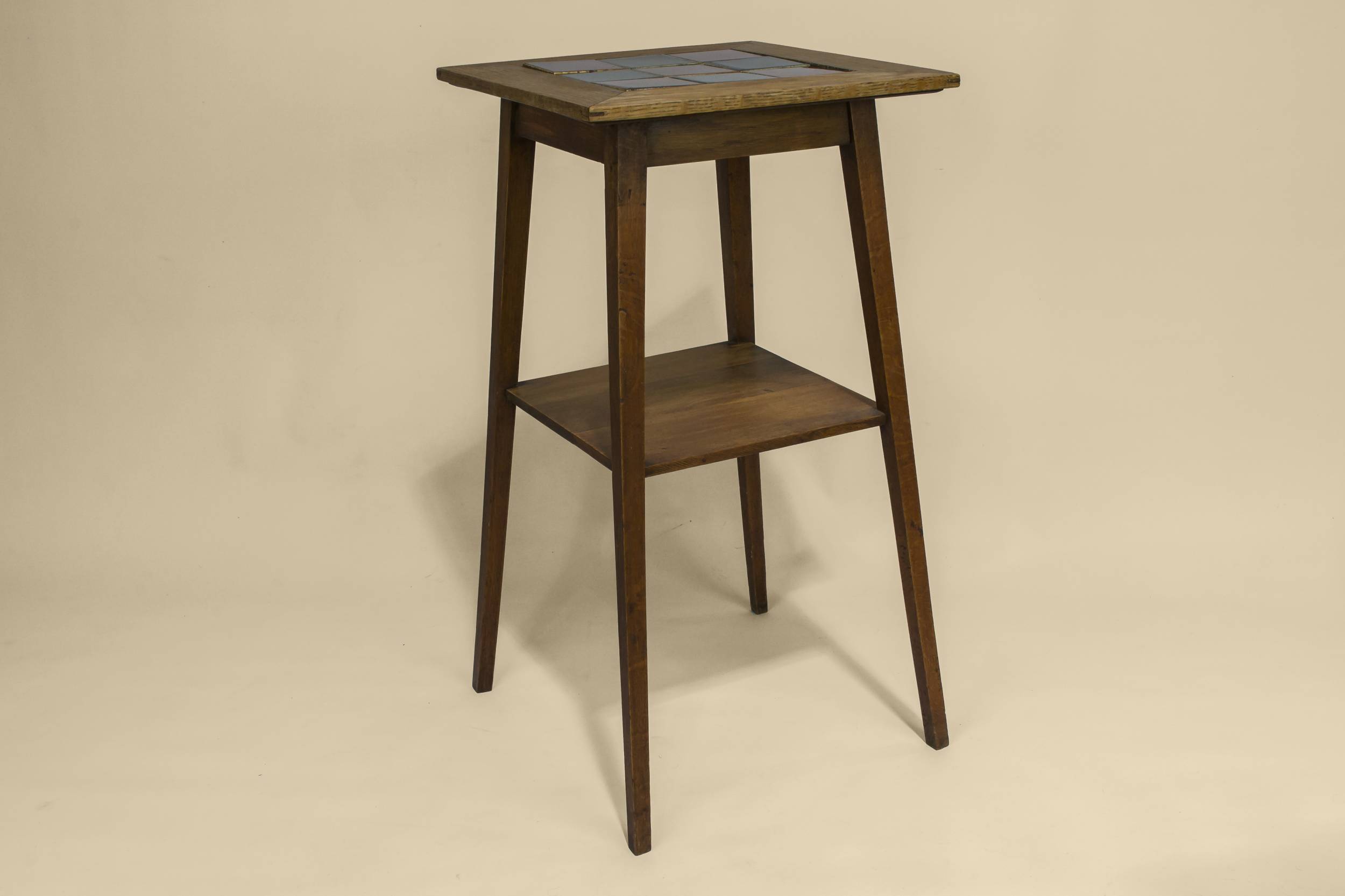 Traditional Antique Minimalist — Tile top oak stand 3
