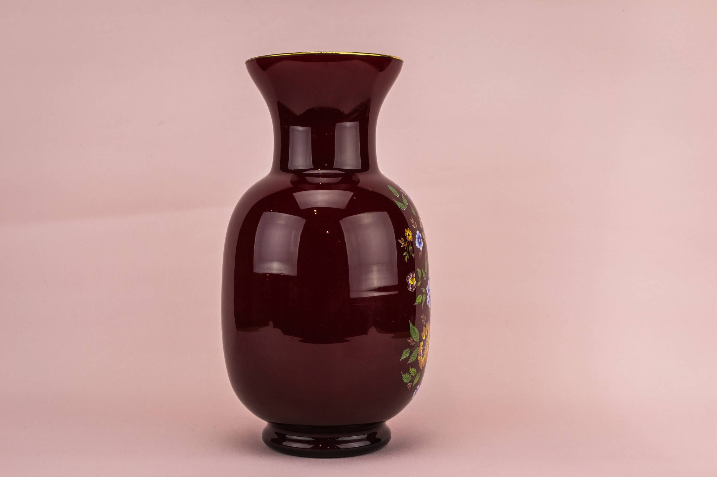 Retro Glass Floral — Red glass flower vase 1