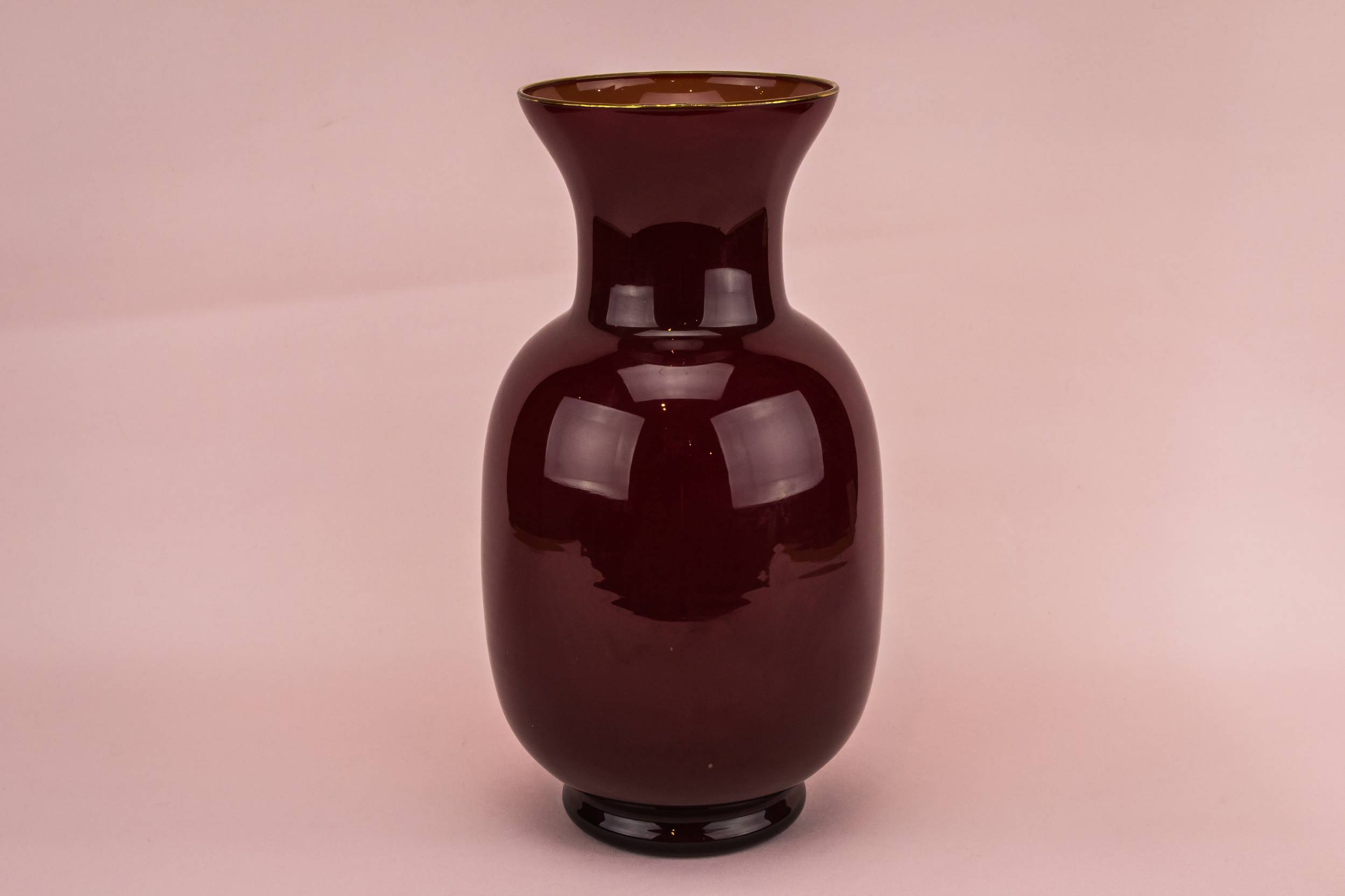 Retro Glass Floral — Red glass flower vase 2