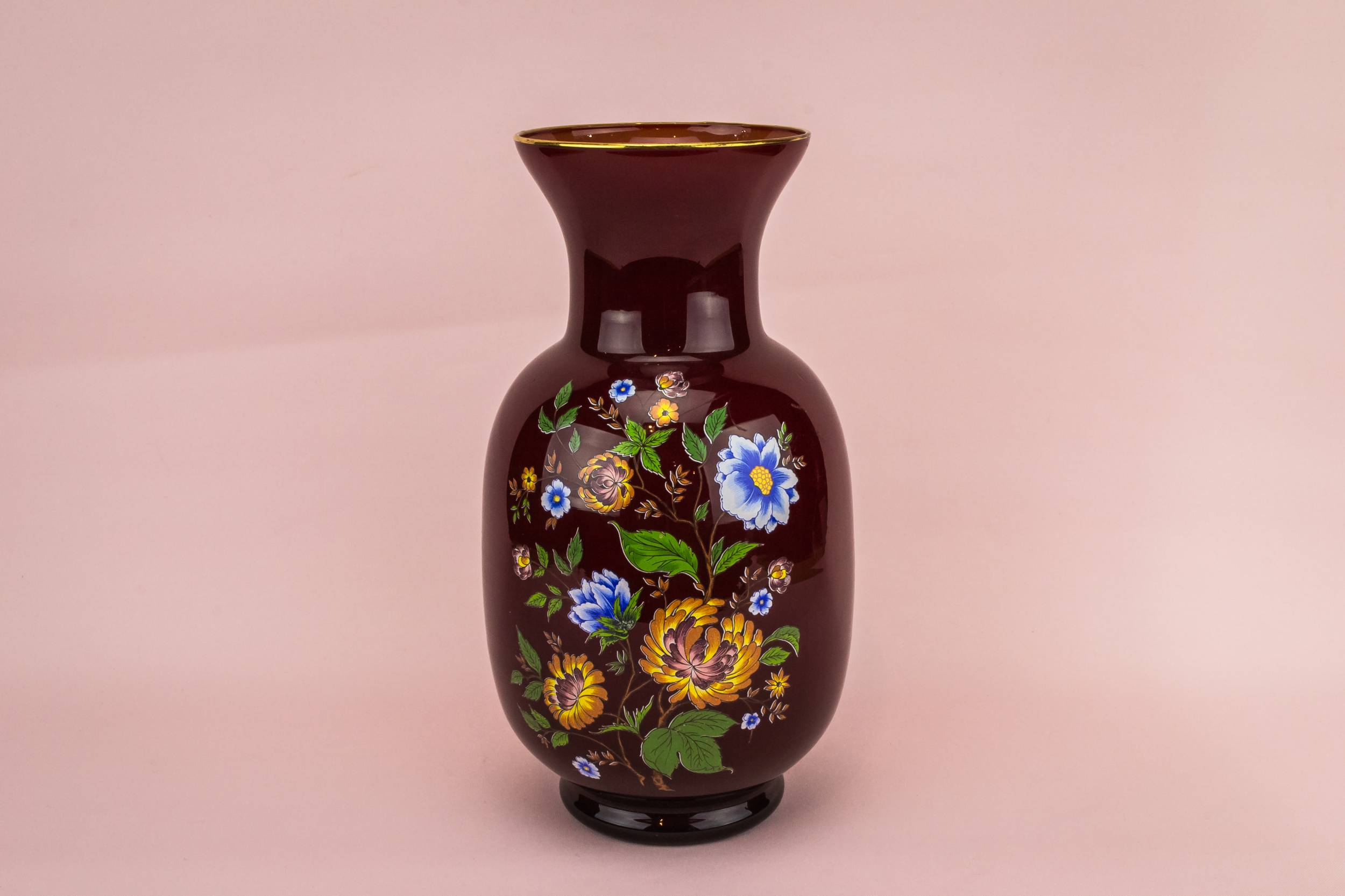 Retro Glass Floral — Red glass flower vase