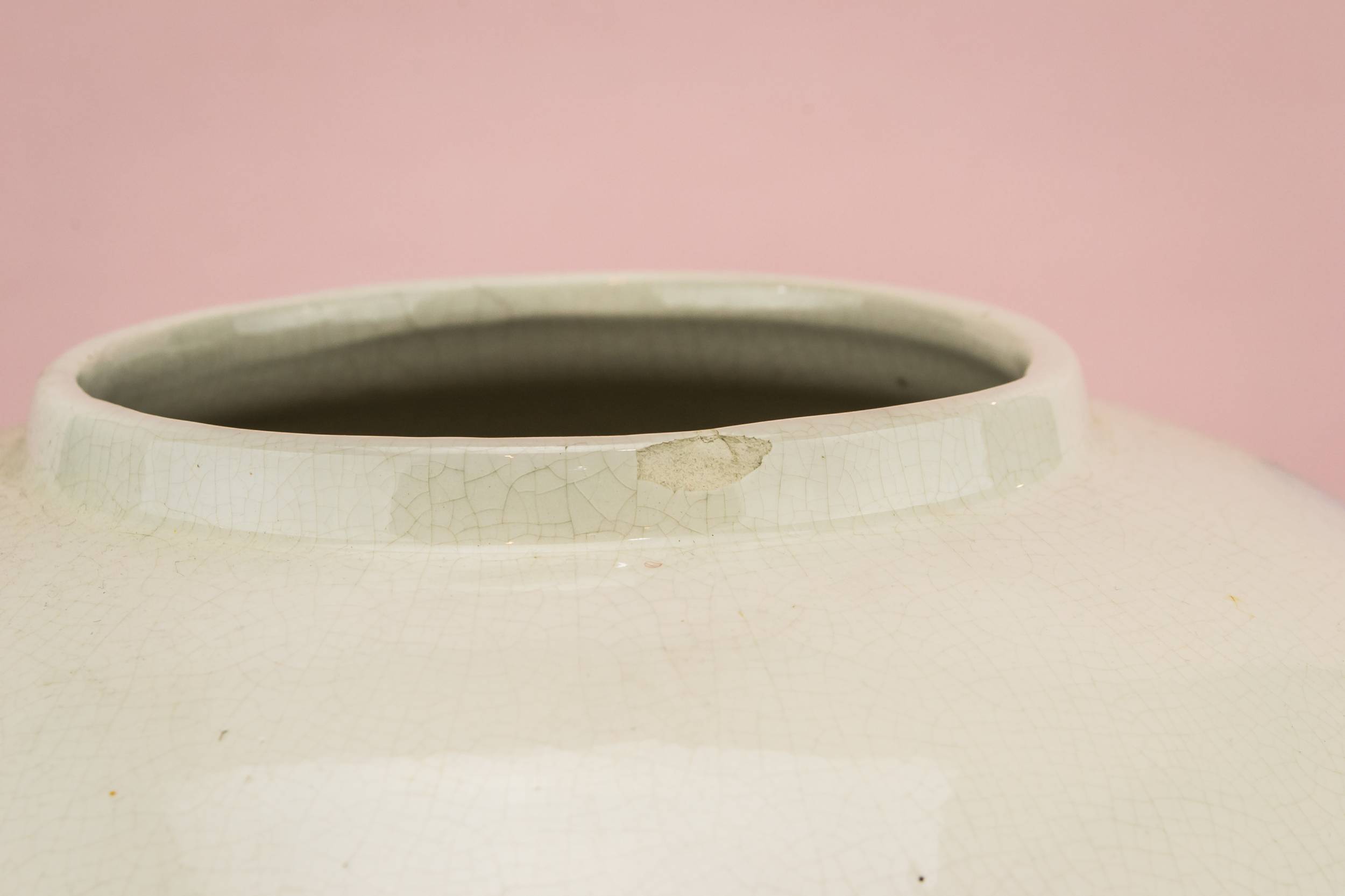 White Vintage Ceramic — Porto Rico tobacco jar 3
