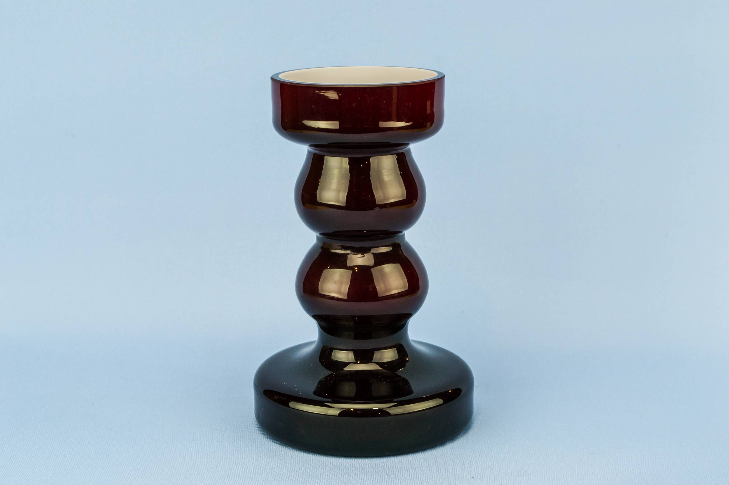 Elegant Modernist Glass — Red glass vase
