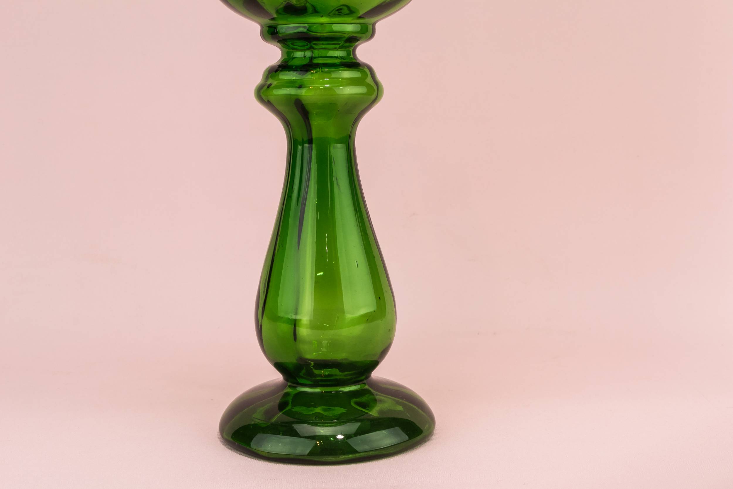 Glass Unusual Minimalist — Green glass vase 1