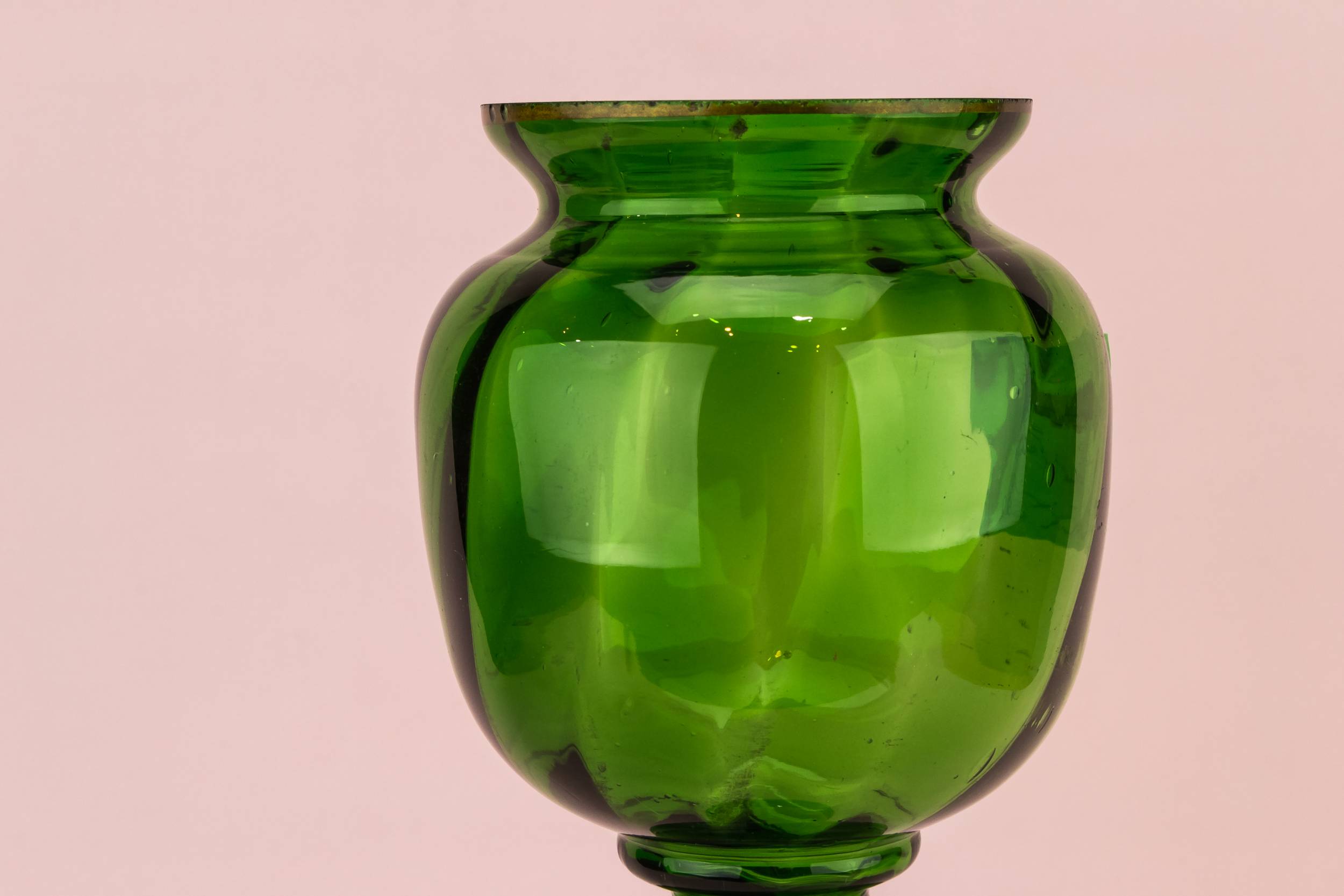 Glass Unusual Minimalist — Green glass vase 3