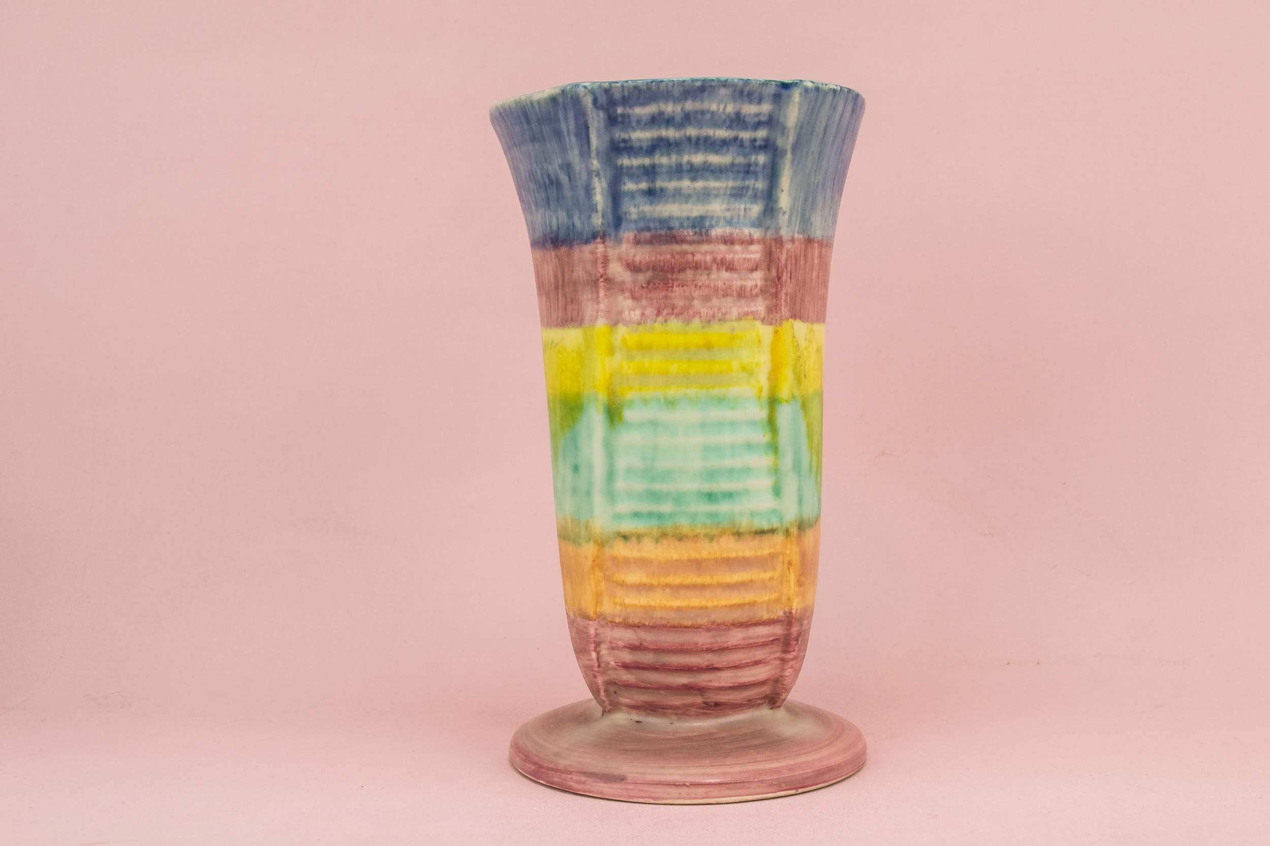 Art Deco Vintage — Art Deco flower vase 2