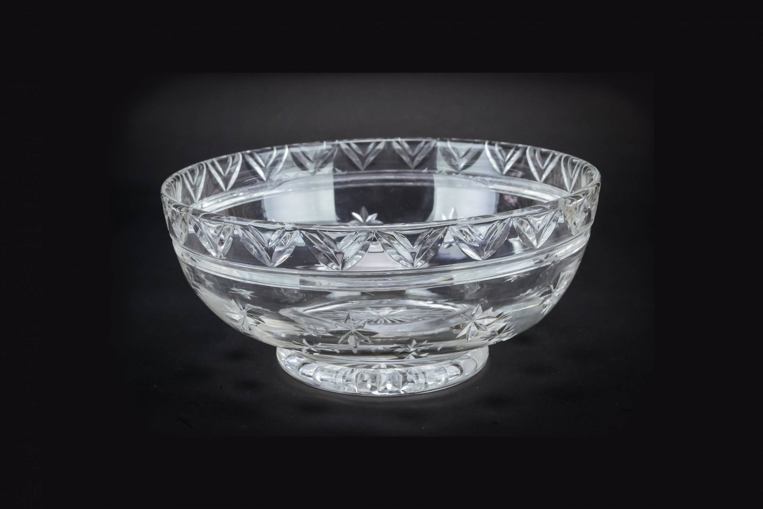 Art Deco Opulent — Art Deco cut glass bowl