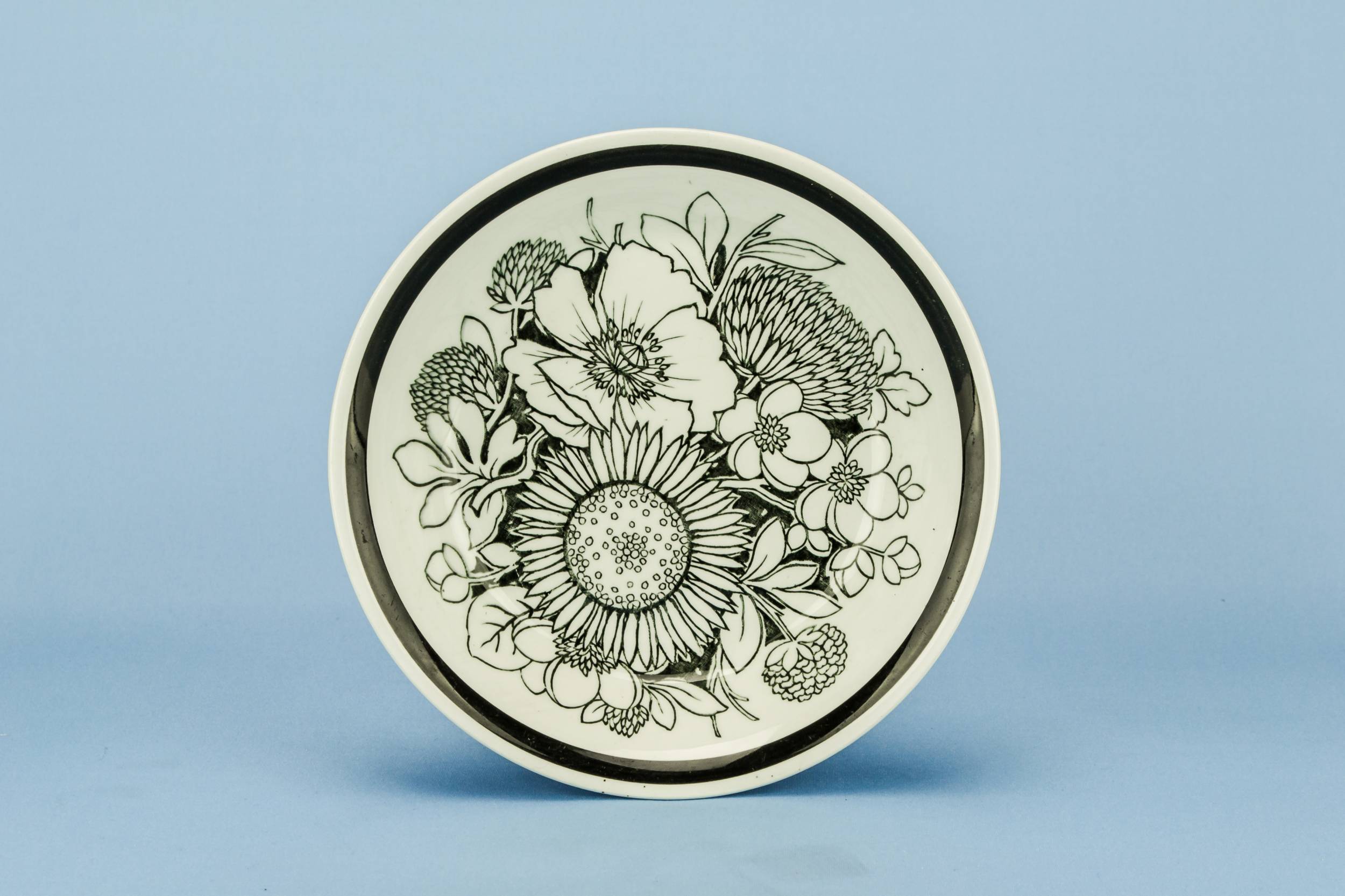 Vintage Modernist Porcelain — 2 Meakin porcelain bowls