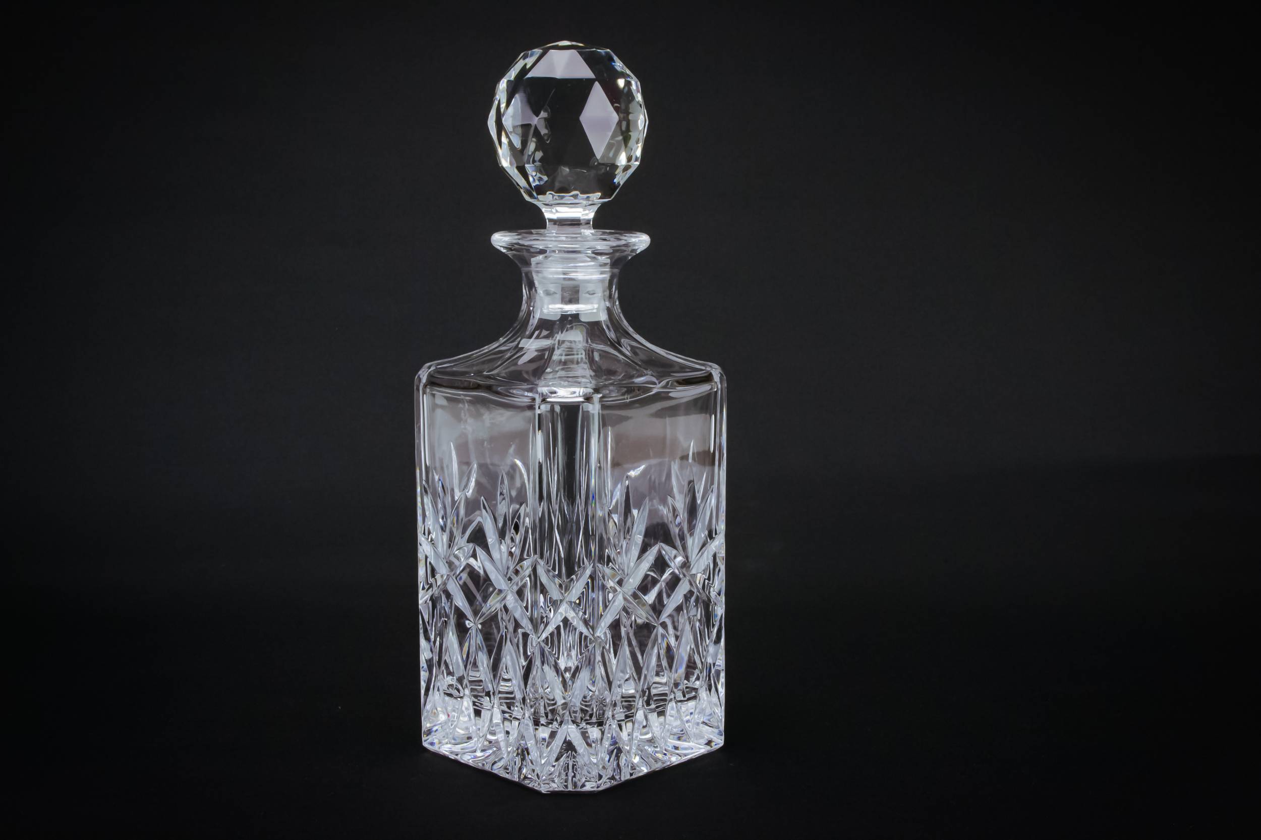 Vintage Large DECANTER — Square whisky decanter 1
