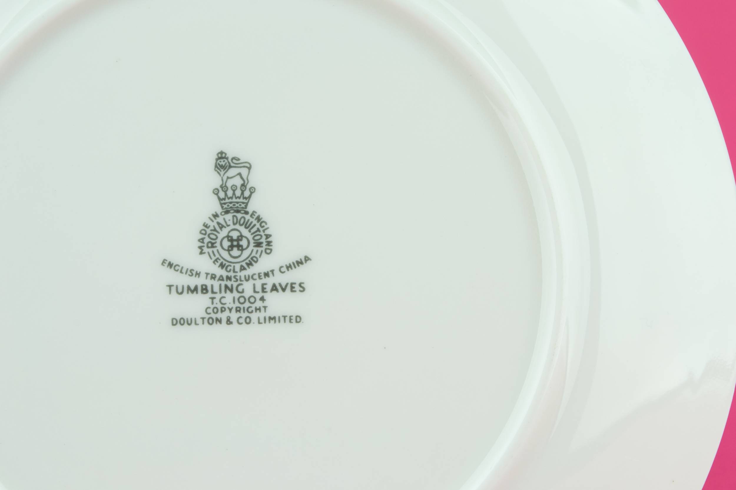 Elegant Modernist PLATES — 6 Modernist plates 1