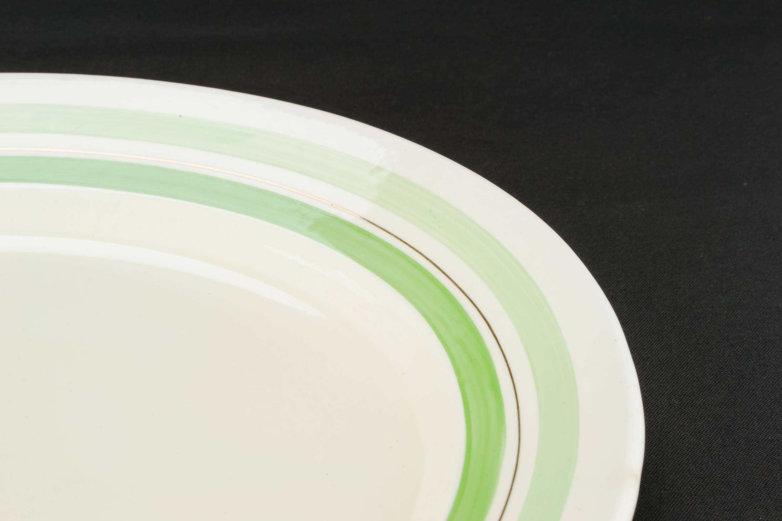 Vintage Art Deco — Green stripes platter 1