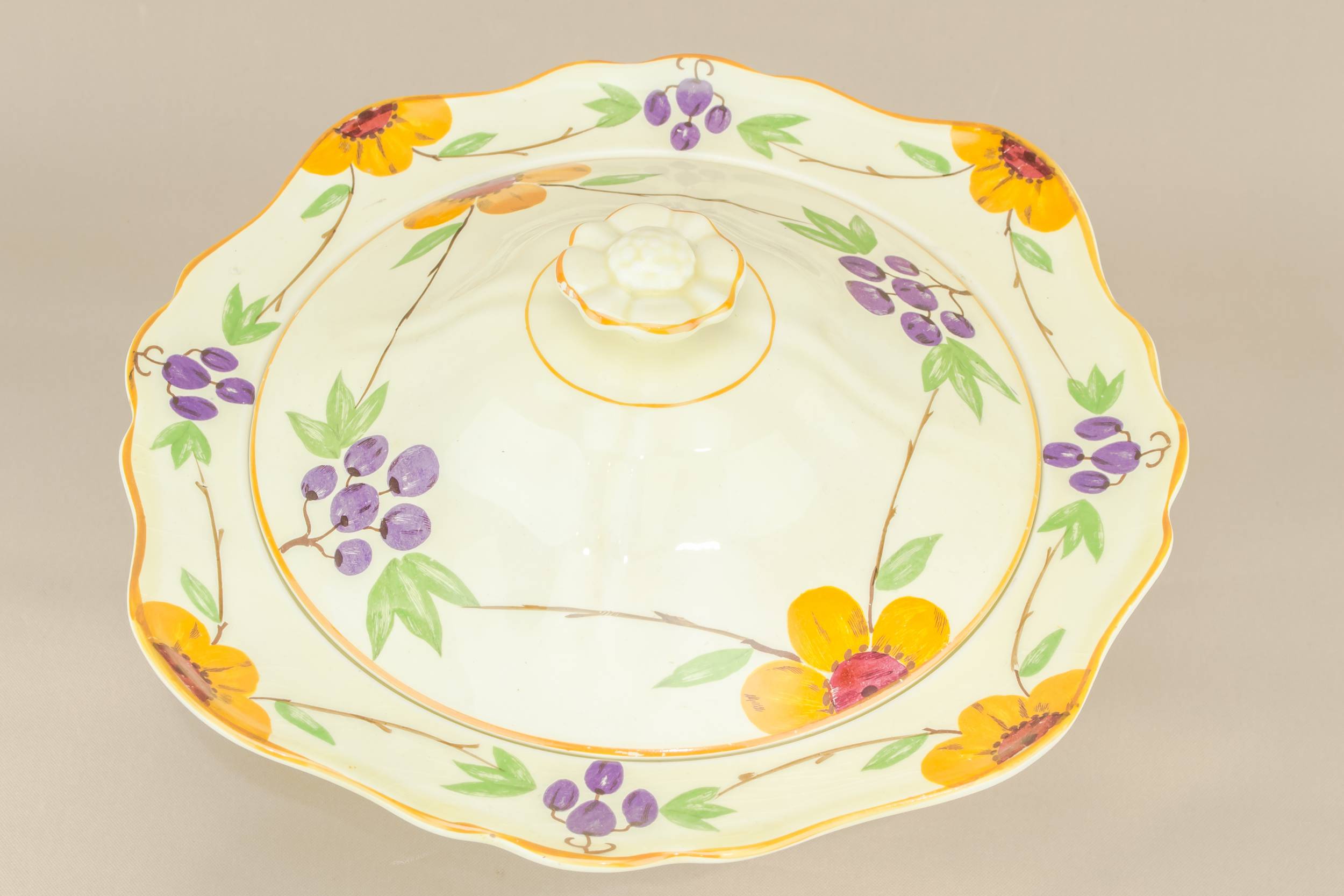 Beautiful Ceramic Floral — Beautiful bowl and lid 1