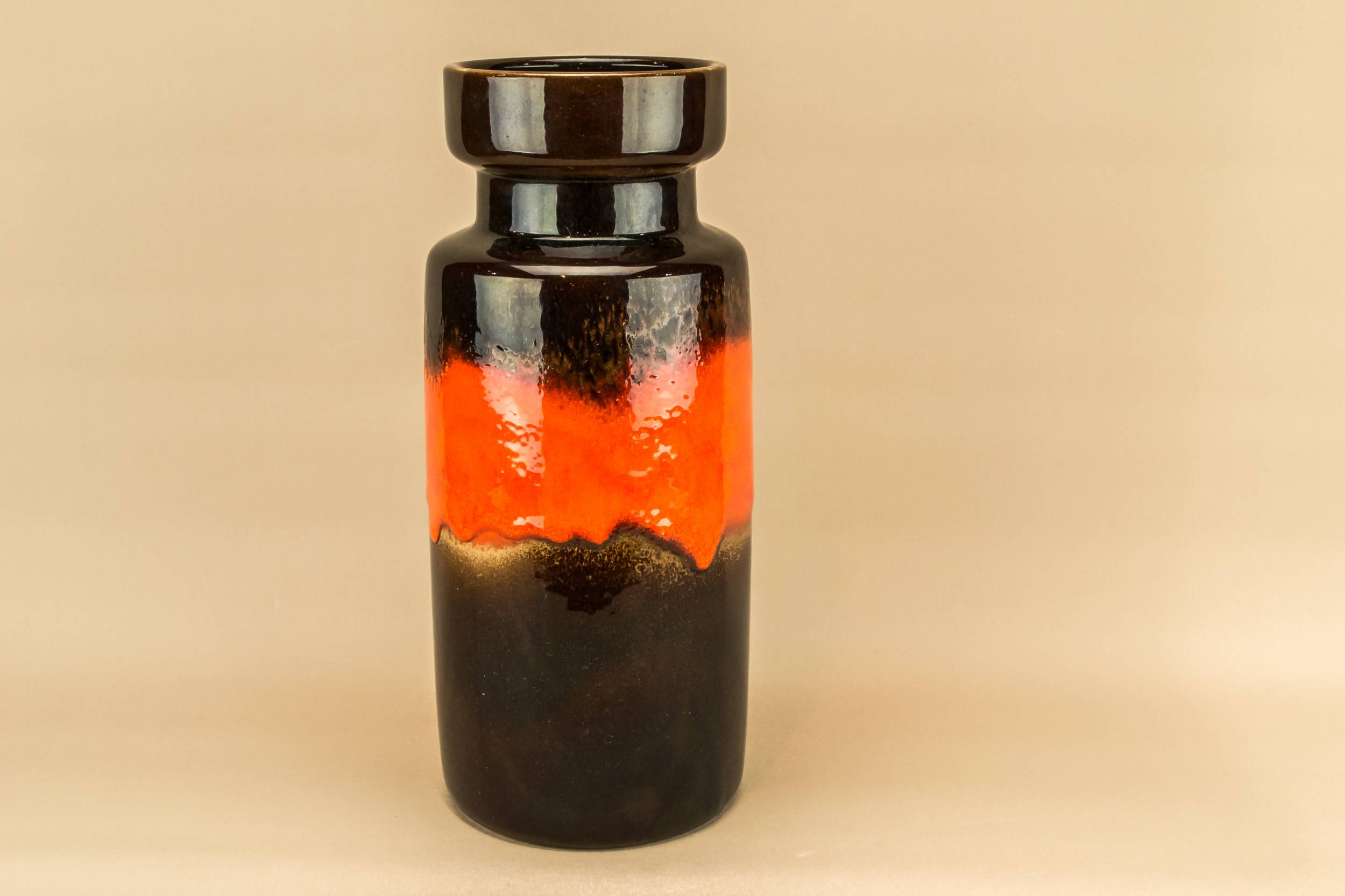 Spectacular Vintage VASE — Brown orange lava vase 1