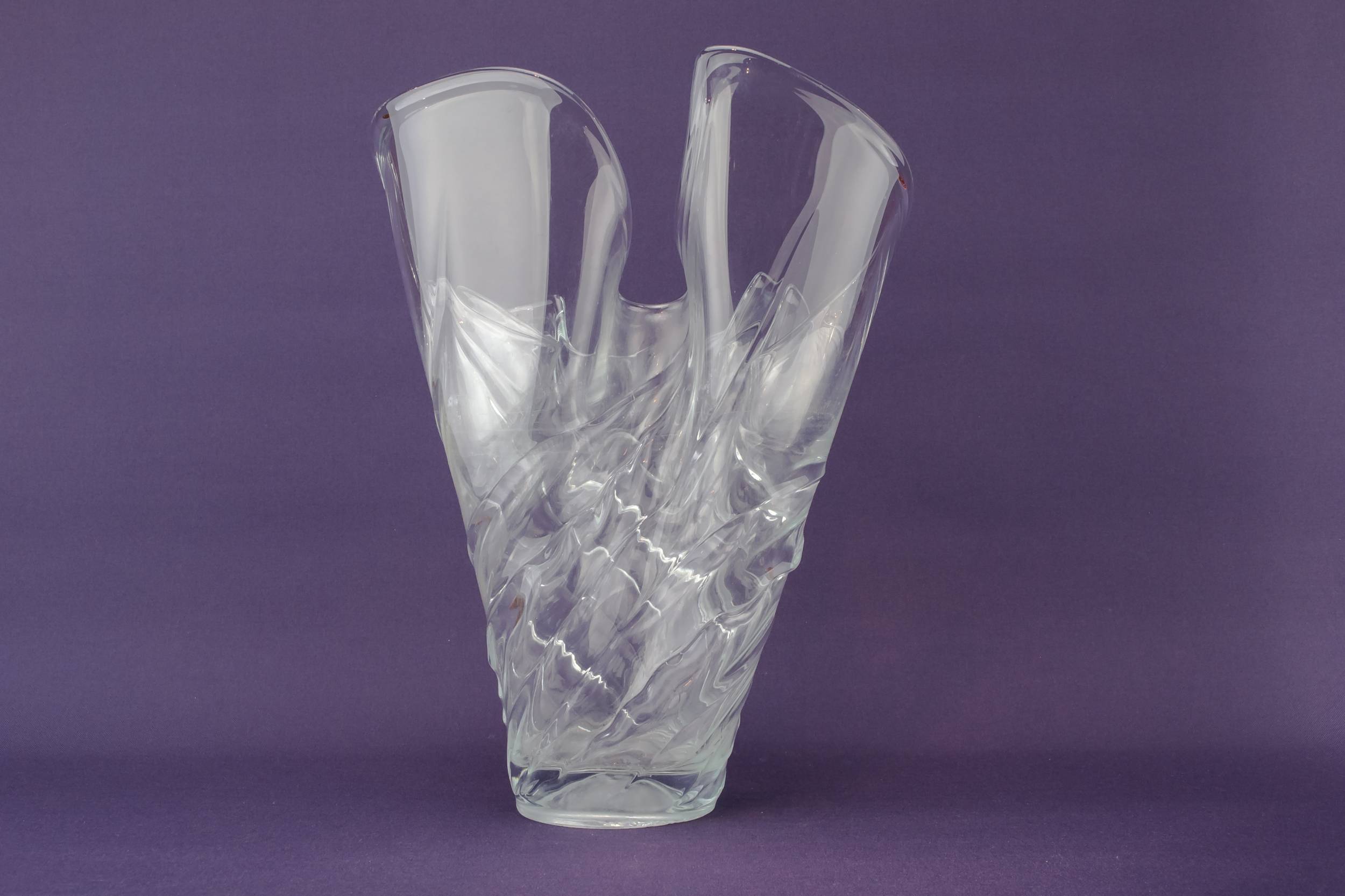 Attractive Vintage Wavy — Wavy Modernist vase 3