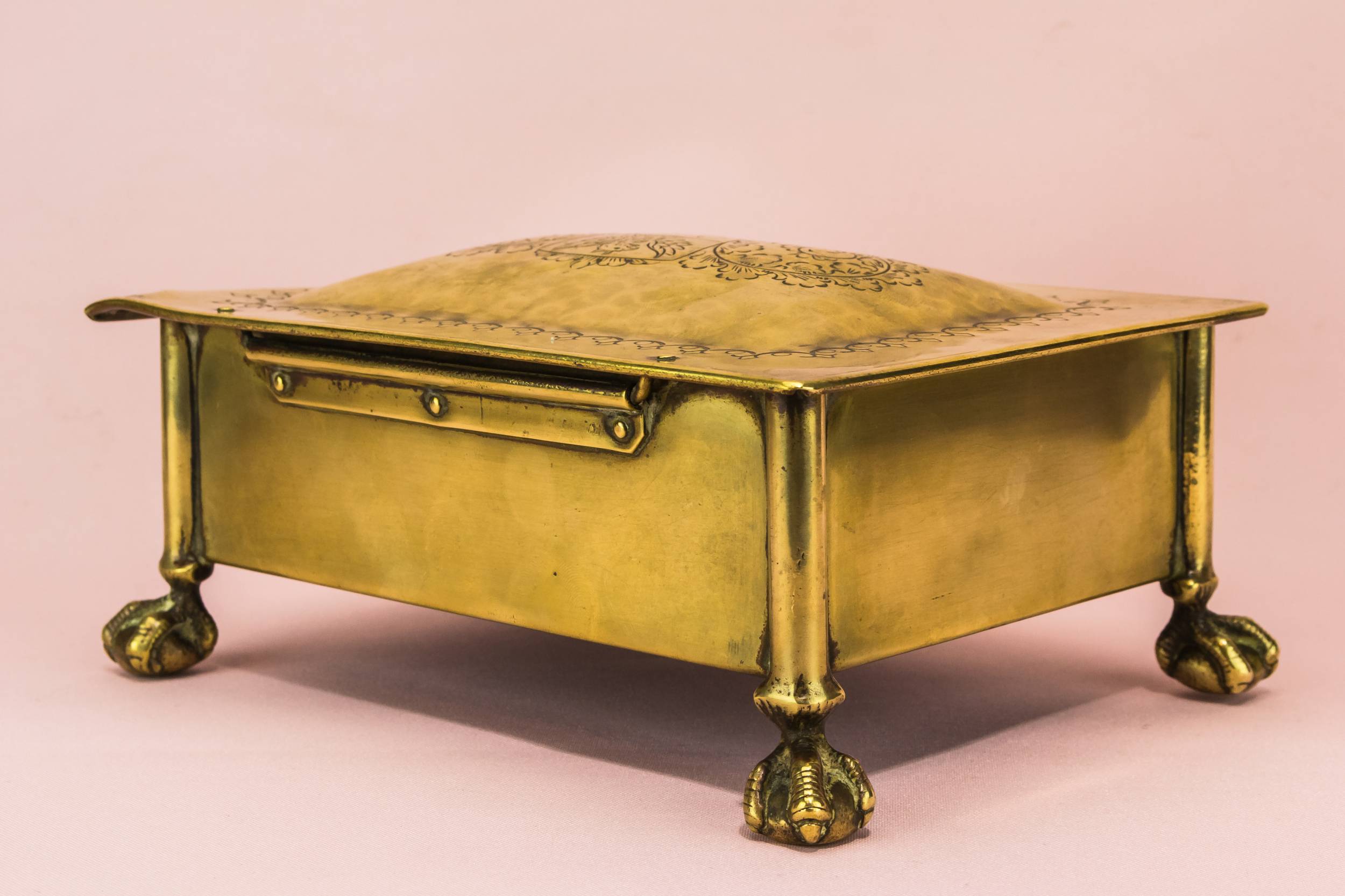 Attractive Brass Floral — Brass jewellery box 3