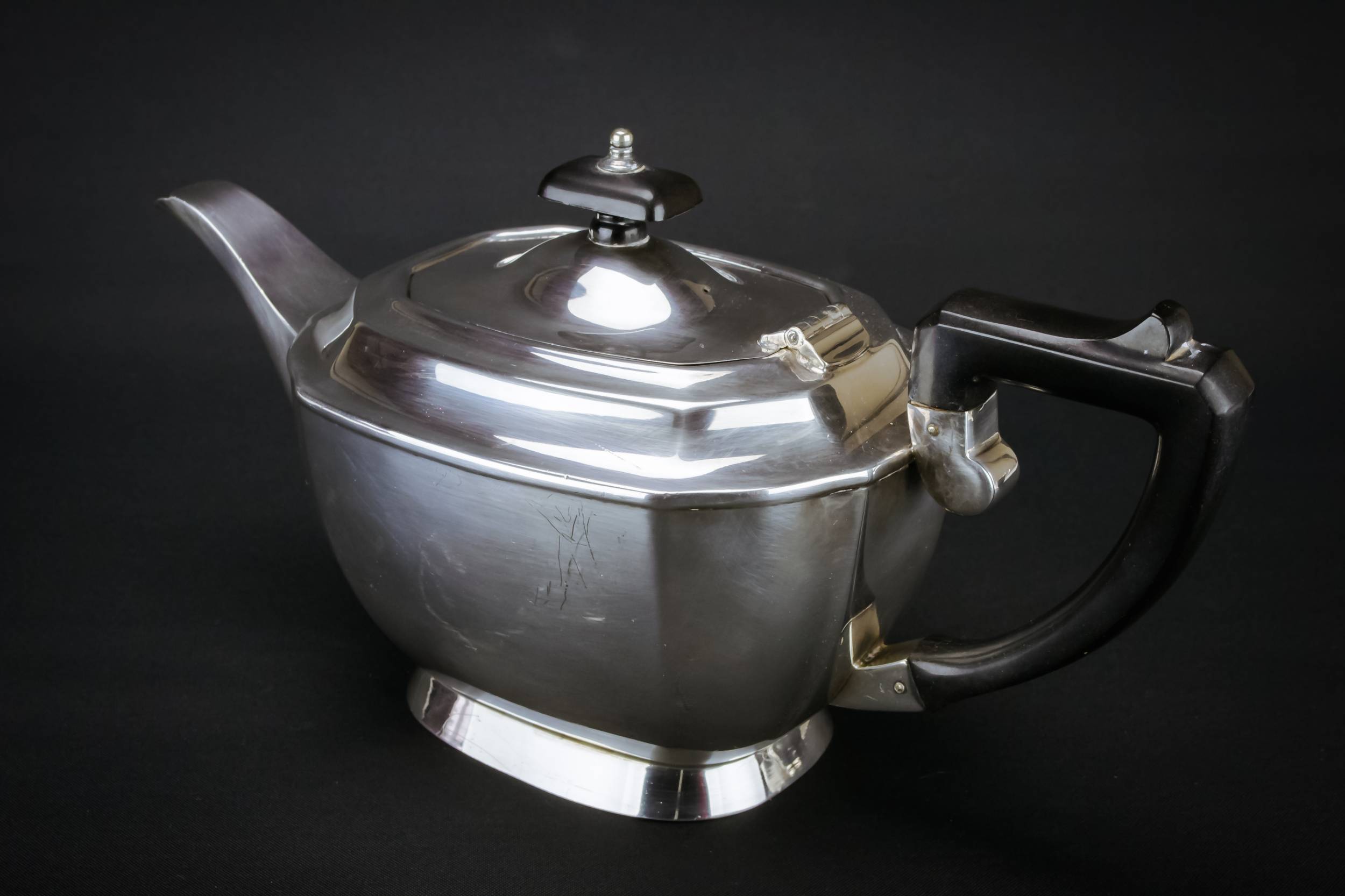 Elegant Vintage Panelled — 3 piece Elkington tea set 2