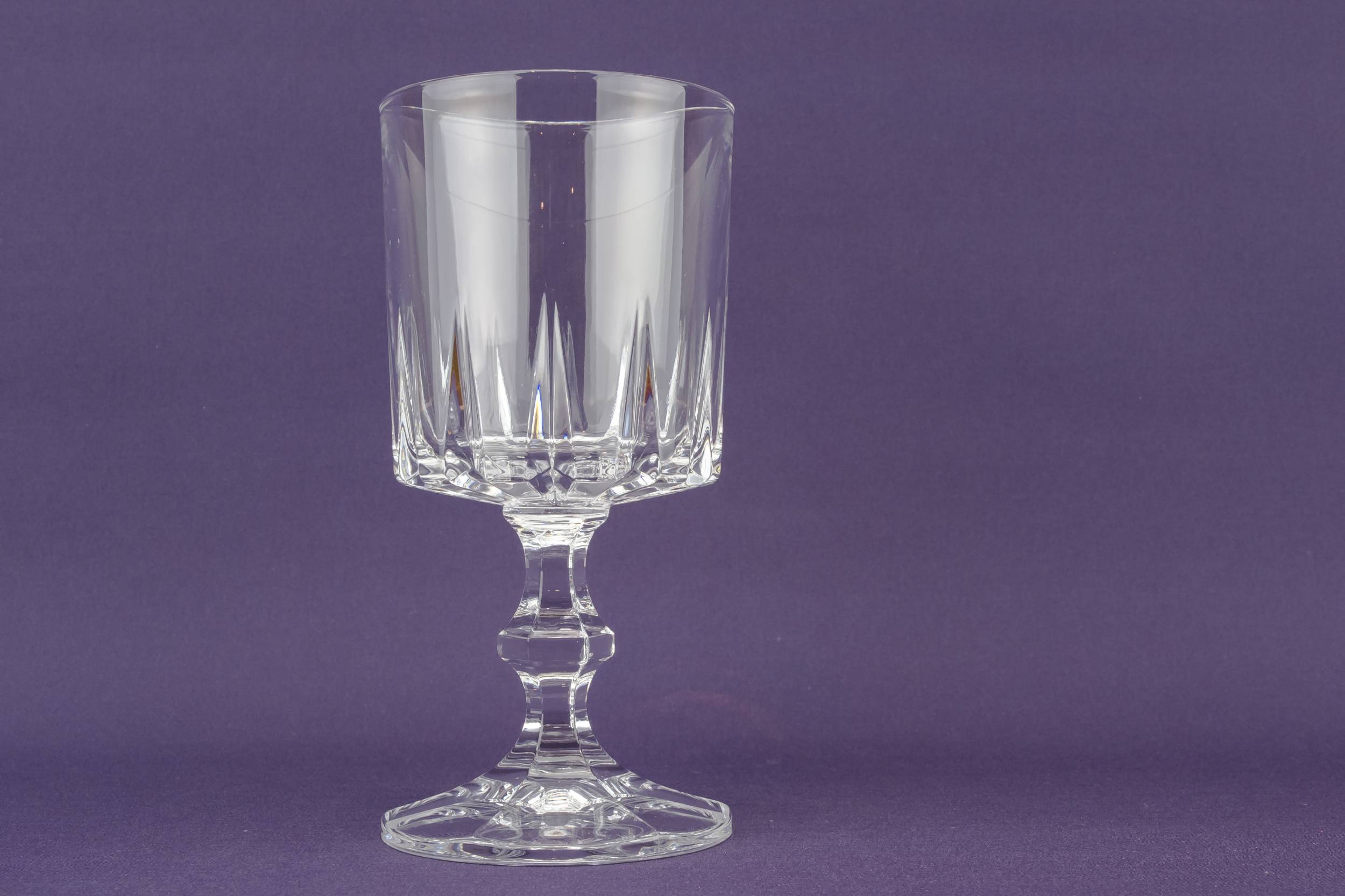 Moulded Clear Fluted — 2 stem wine glasses 1