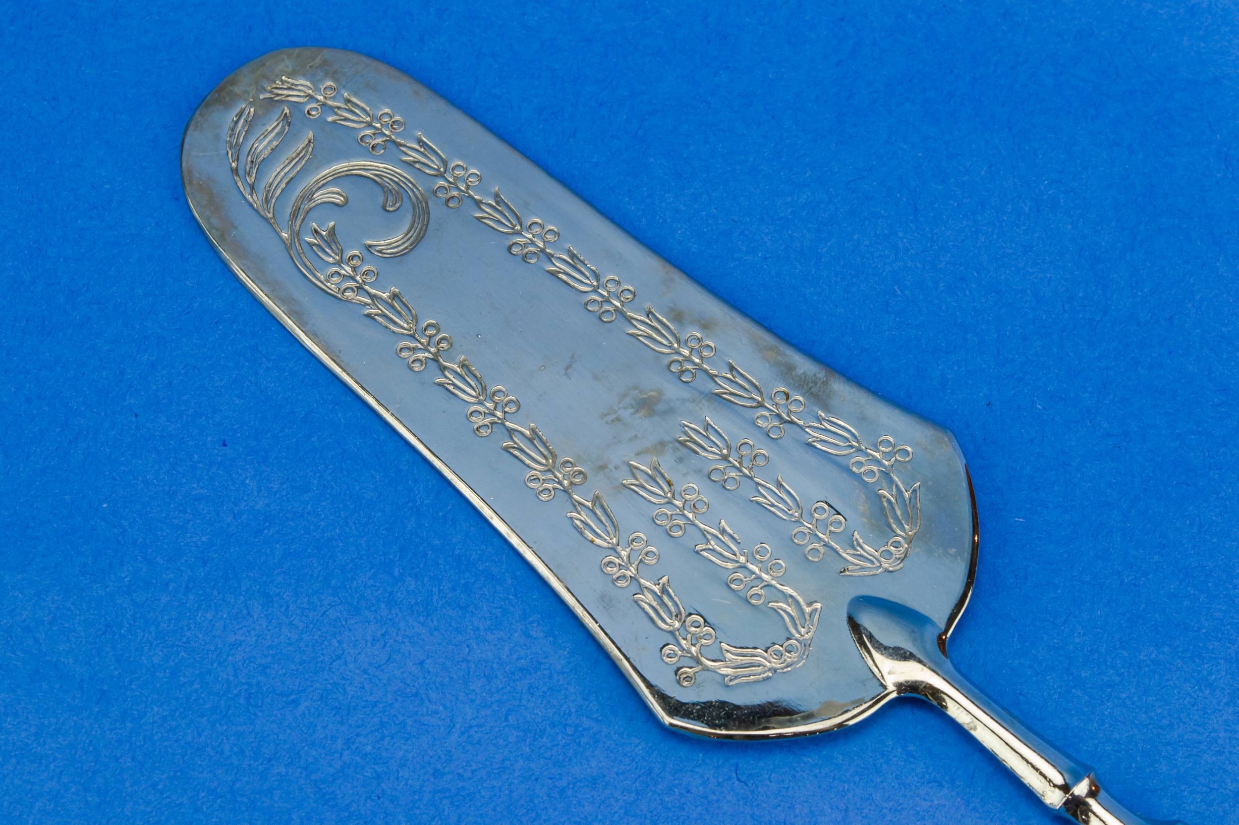 Charming Vintage Floral — Silver plated cake server 2