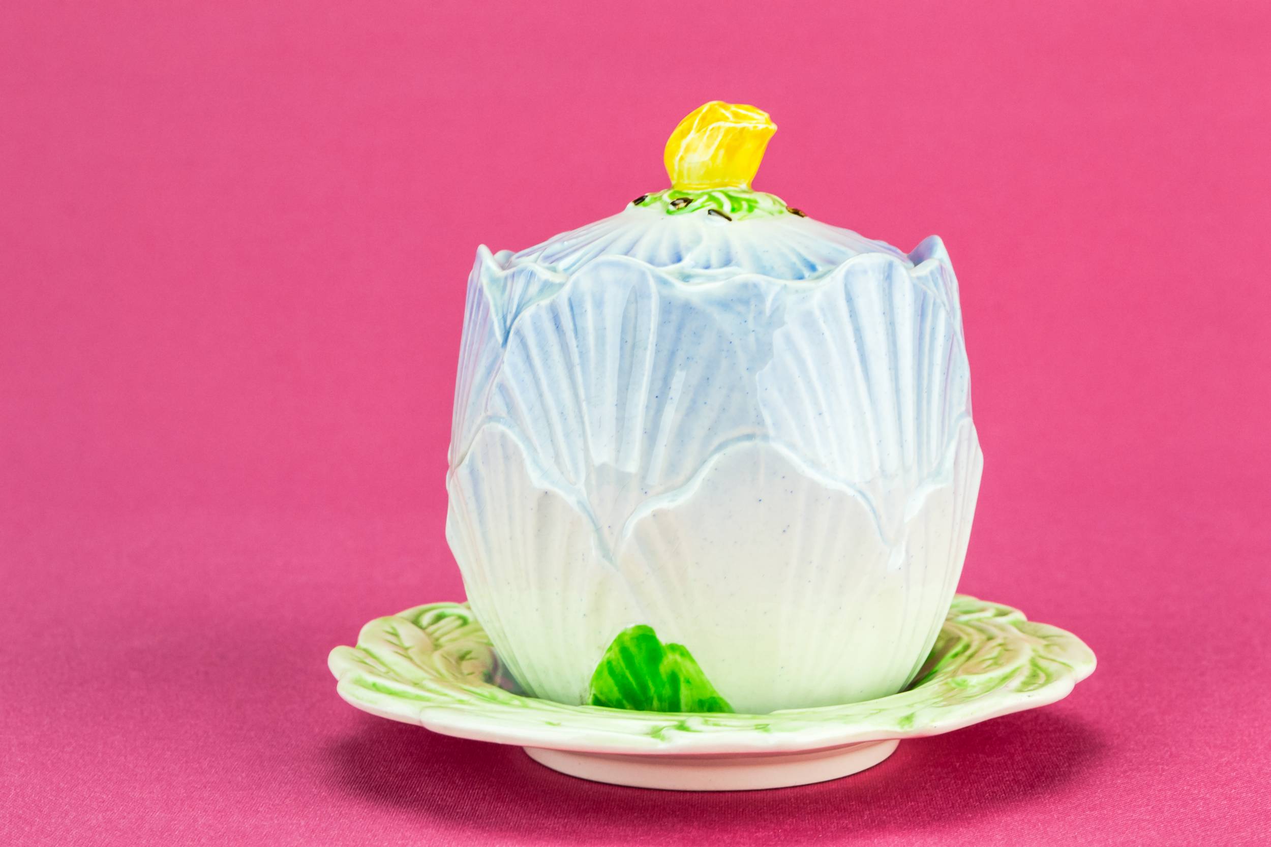 Charming Vintage Leaf — Ceramic leaf condiment pot 2