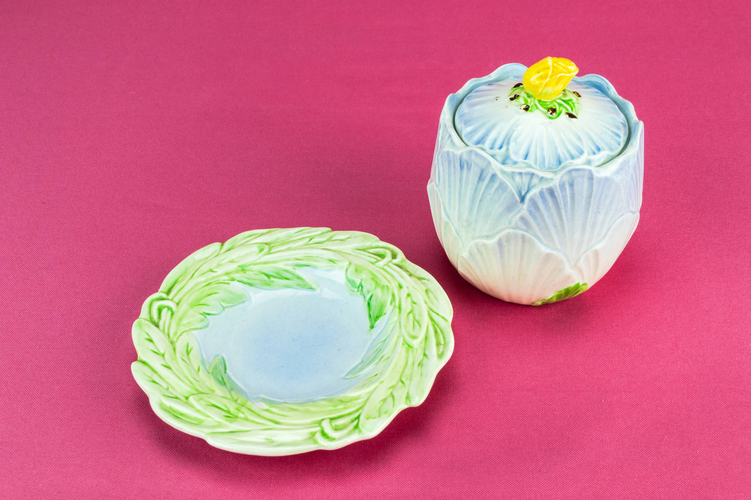 Charming Vintage Leaf — Ceramic leaf condiment pot 1