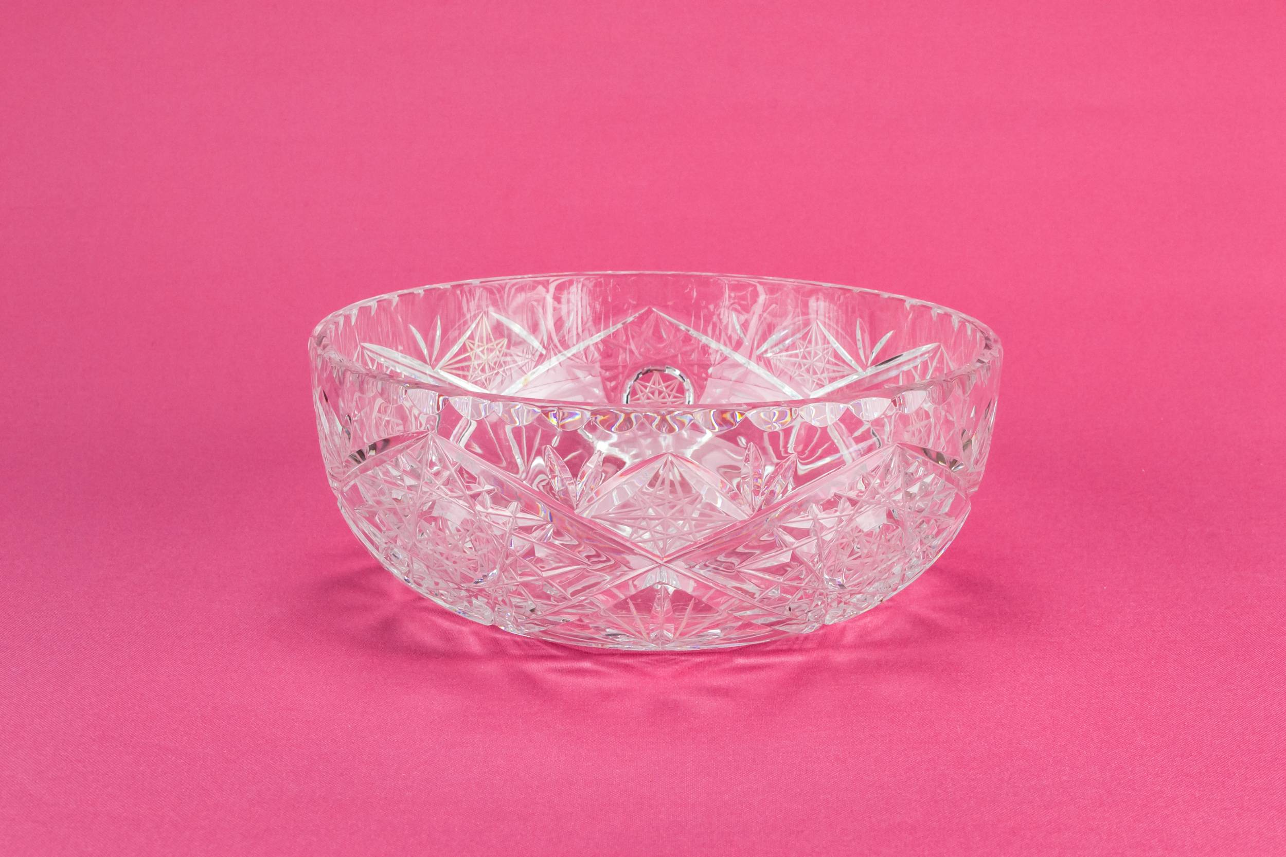 Glass Traditional Pinwheel — Serving glass bowl