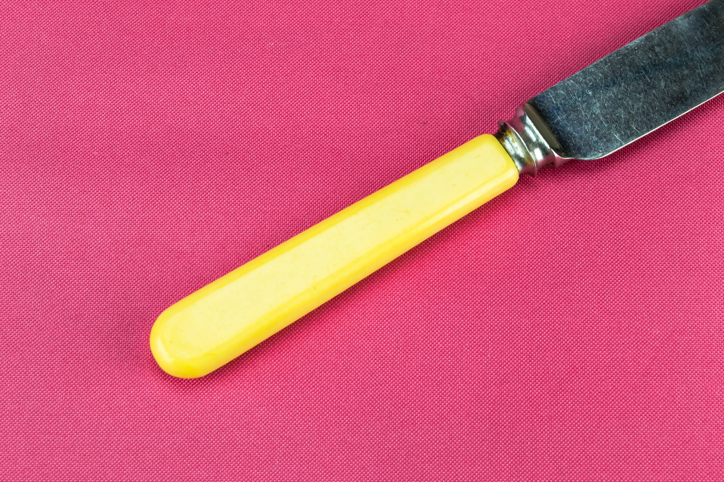6 classical dinner knives 2