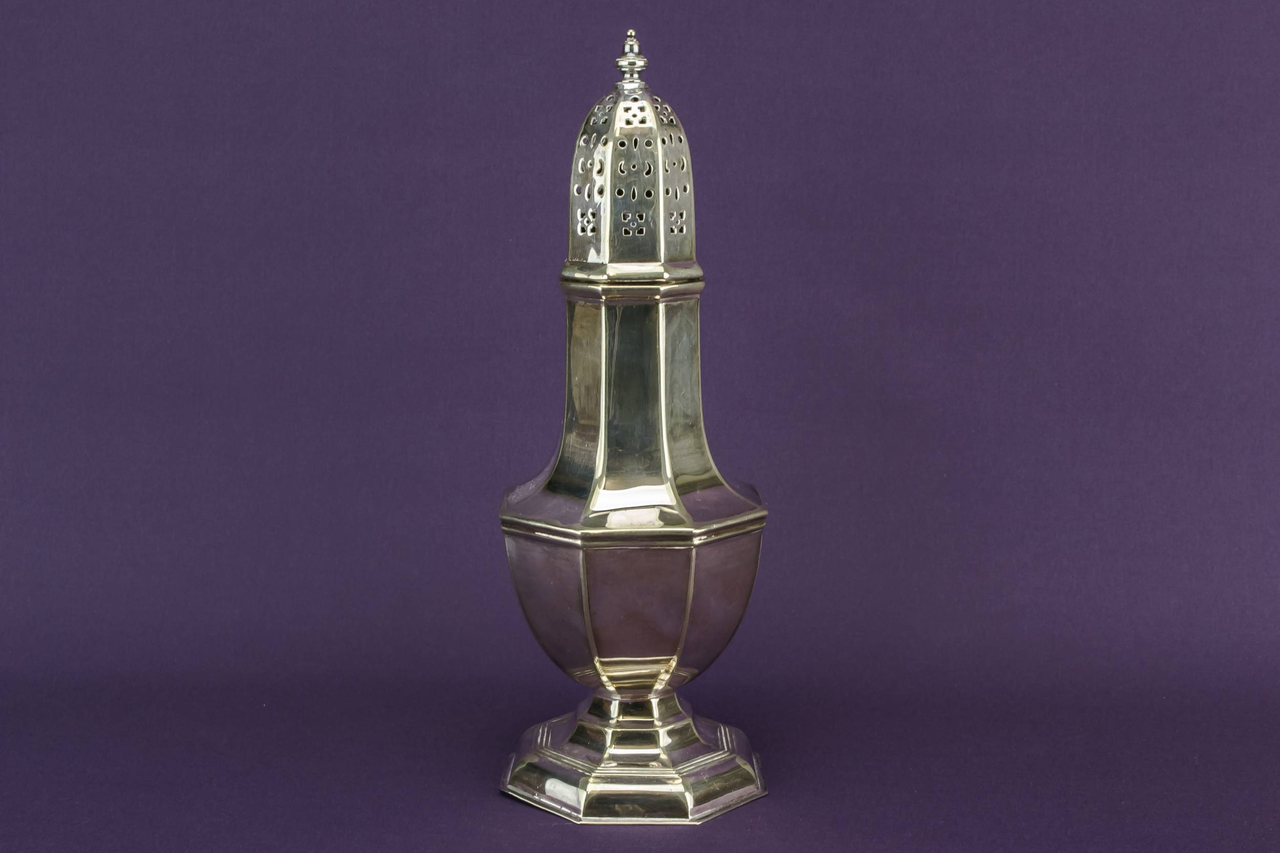 Large Vintage Octagonal — Octagonal sugar caster 3