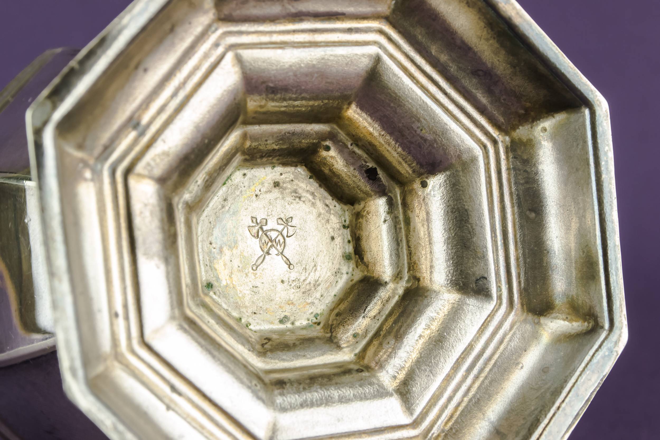 Large Vintage Octagonal — Octagonal sugar caster 2