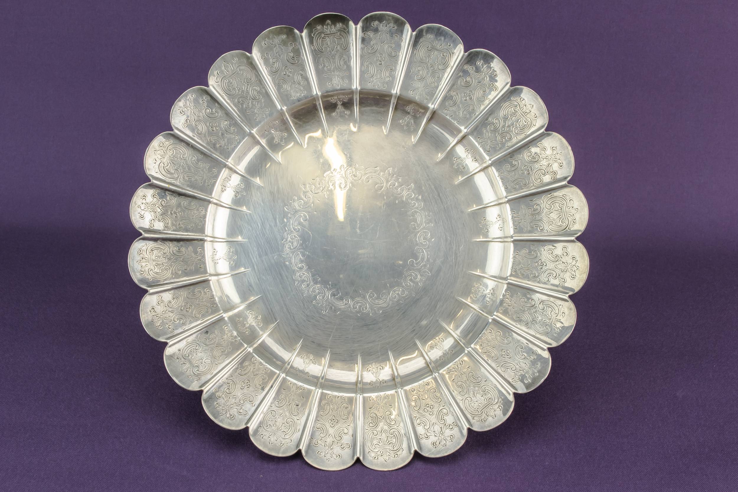 Neo-classical Spectacular Floral — Silver plated cake stand 1