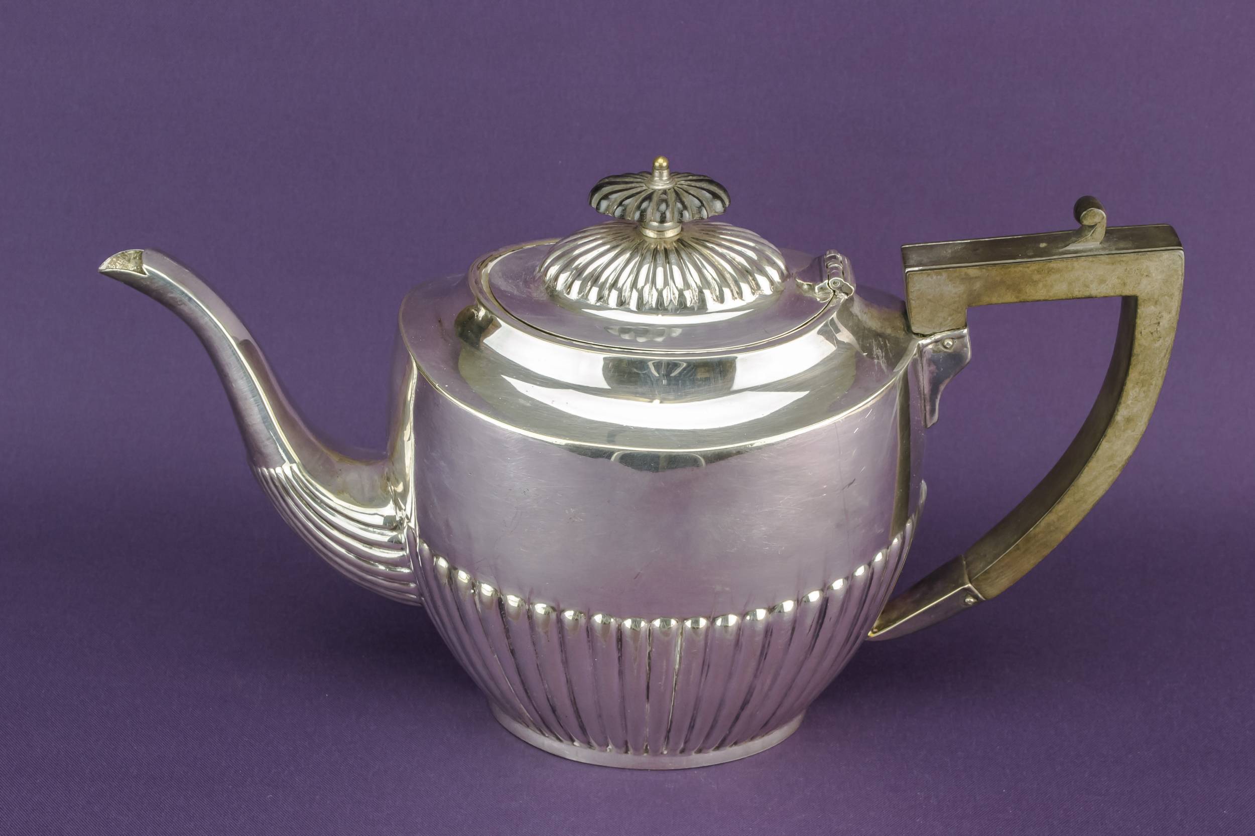 Silver Plated Metal — Gadrooned teapot 3