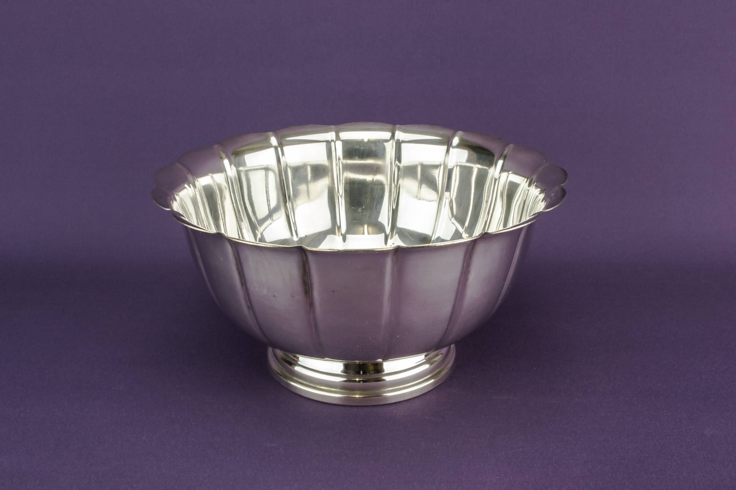 Vintage Silver Plated — Silver plated serving bowl