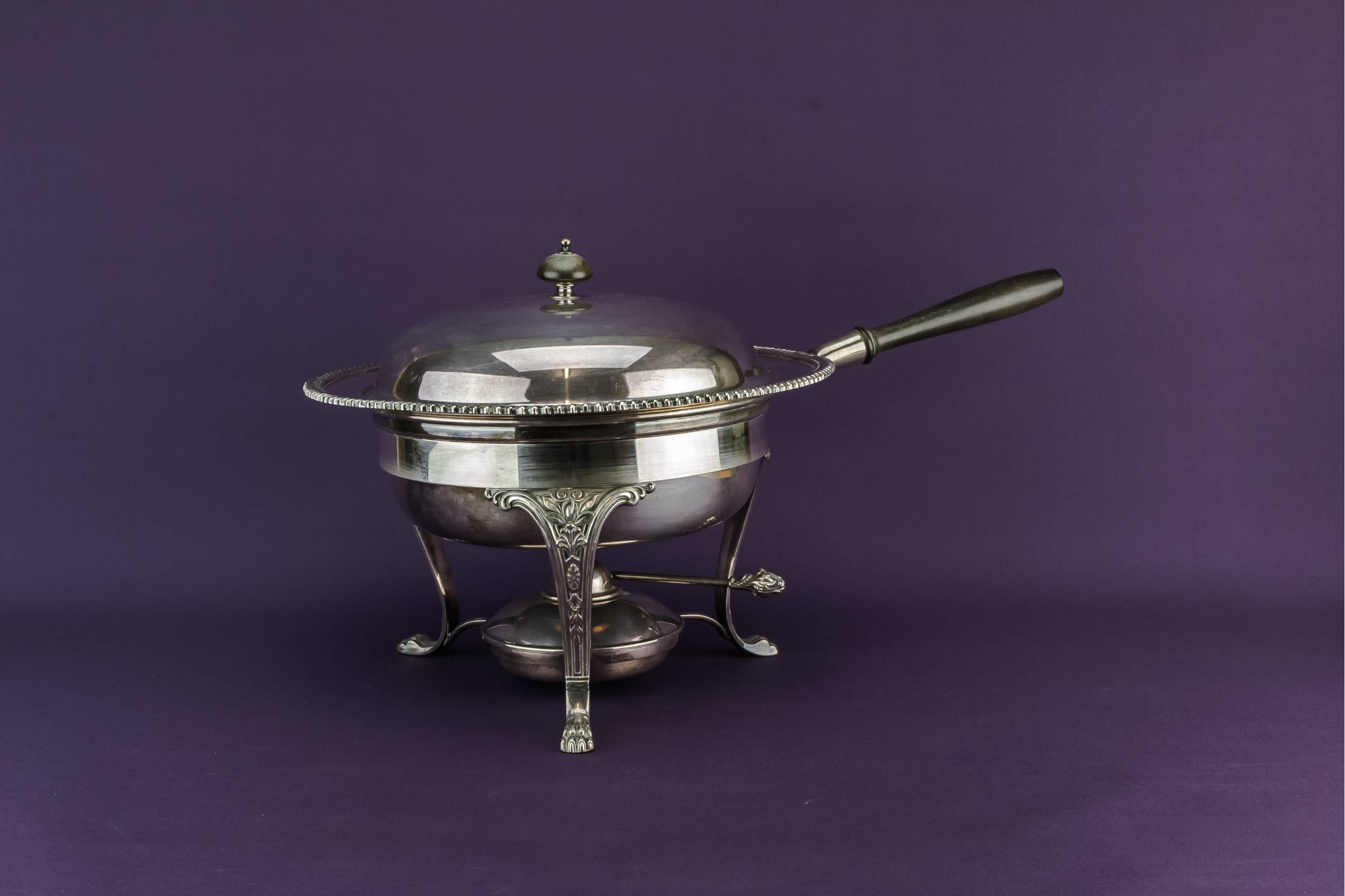 Vintage Chafing Dish — Silver plated chafing dish