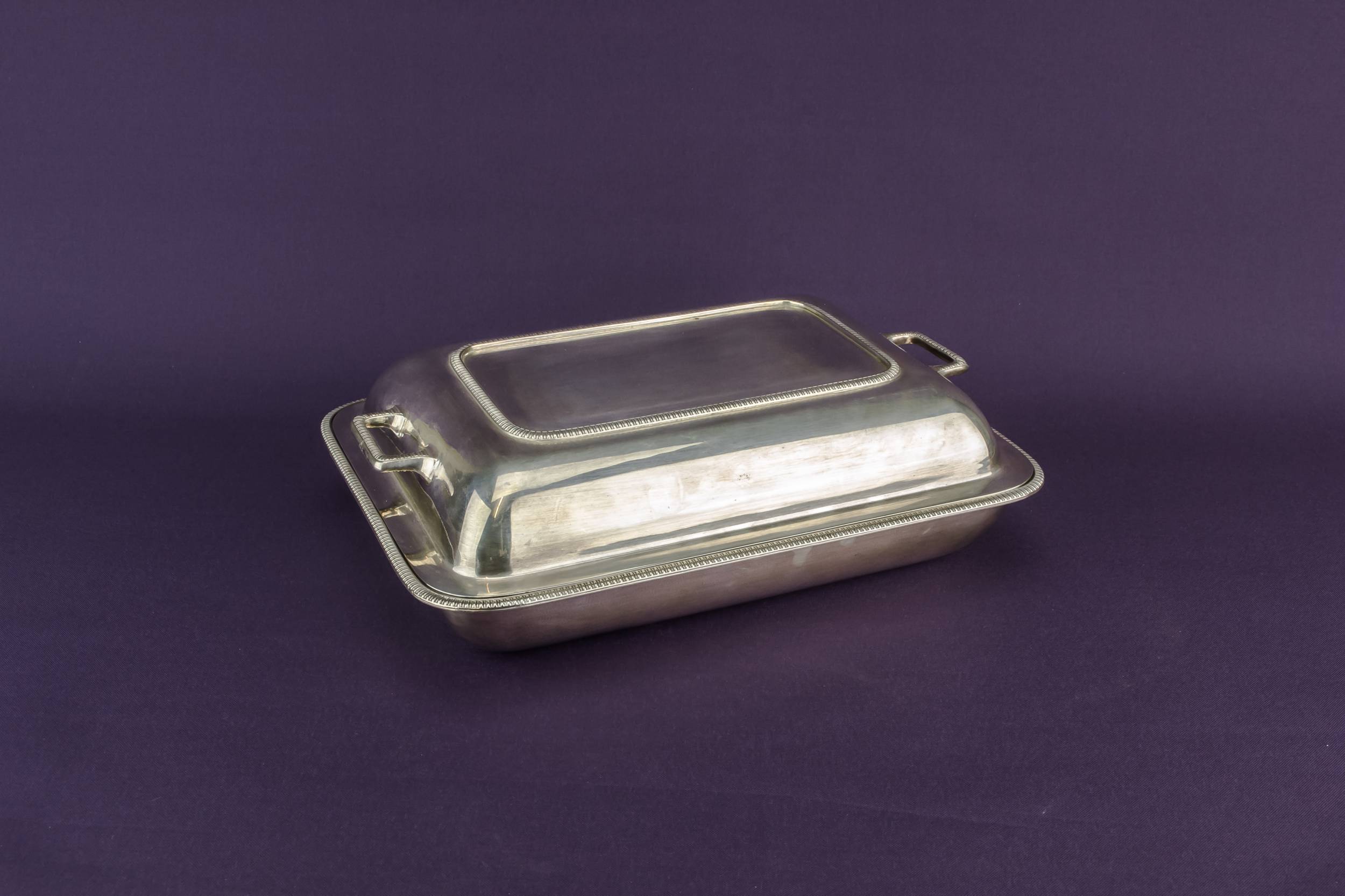 Vintage Silver Plated — Hot serving bowl and lid