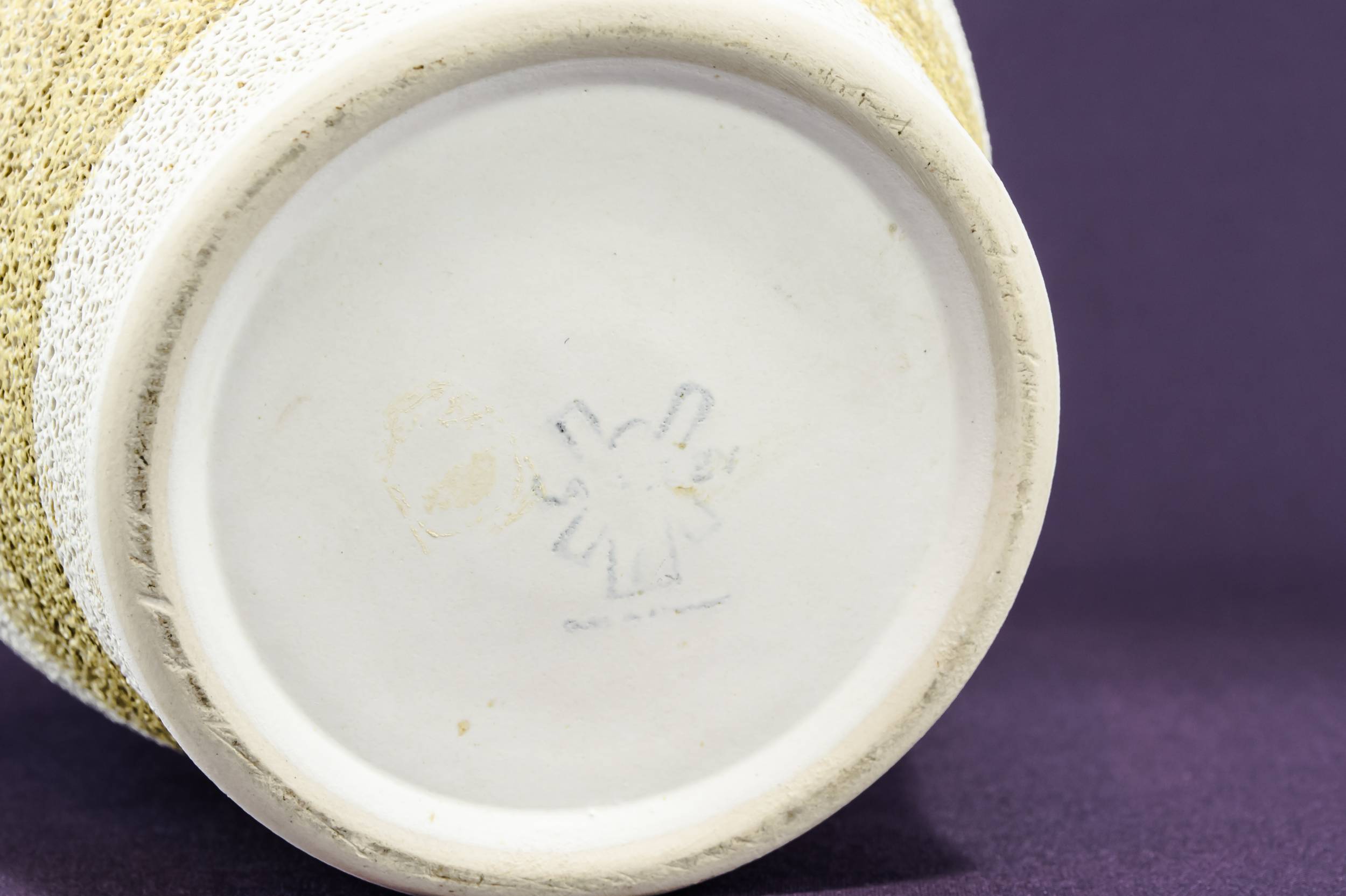 Ceramic Charming Stylised — Stylised floral vase 2
