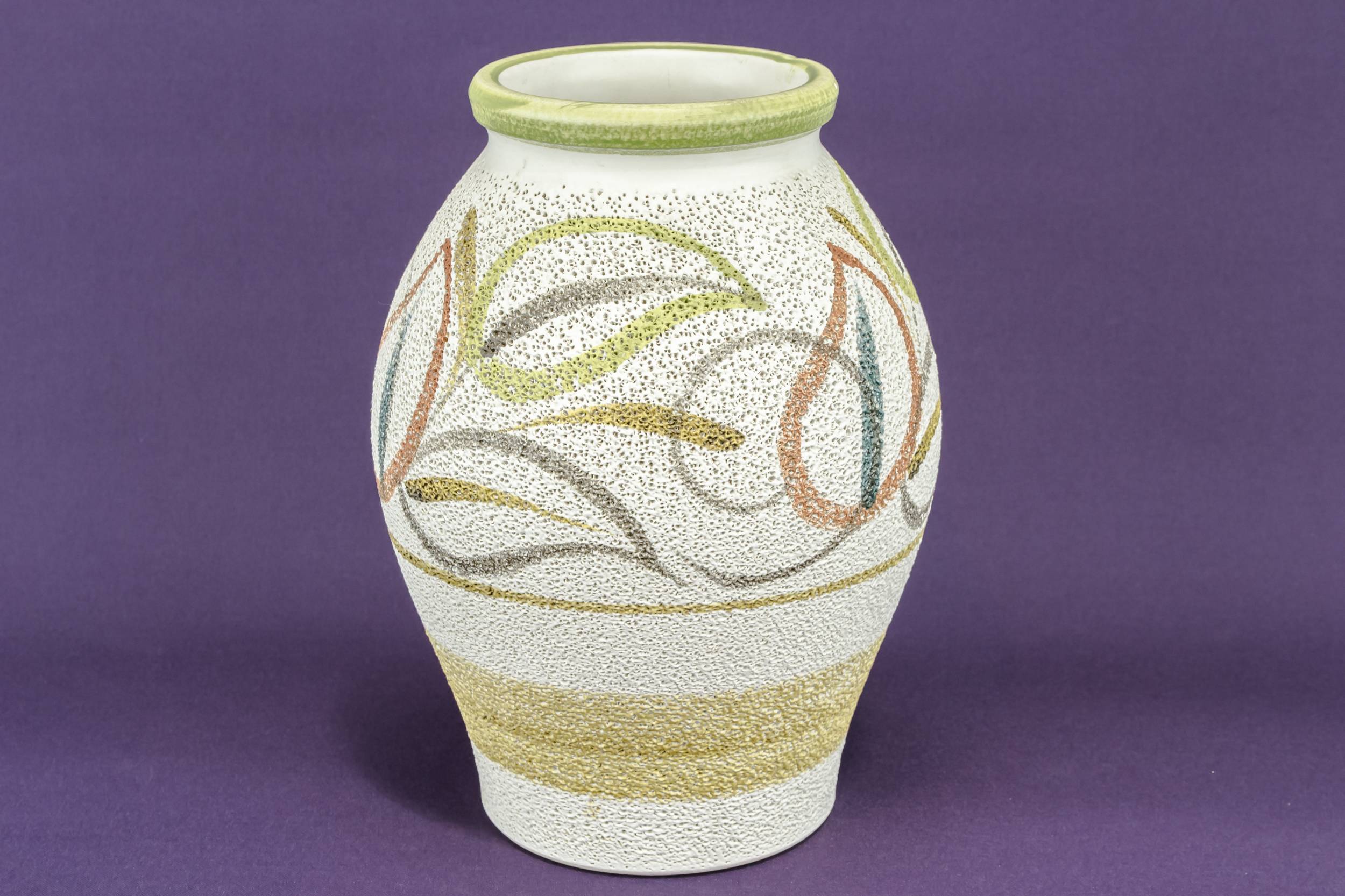 Ceramic Charming Stylised — Stylised floral vase 1