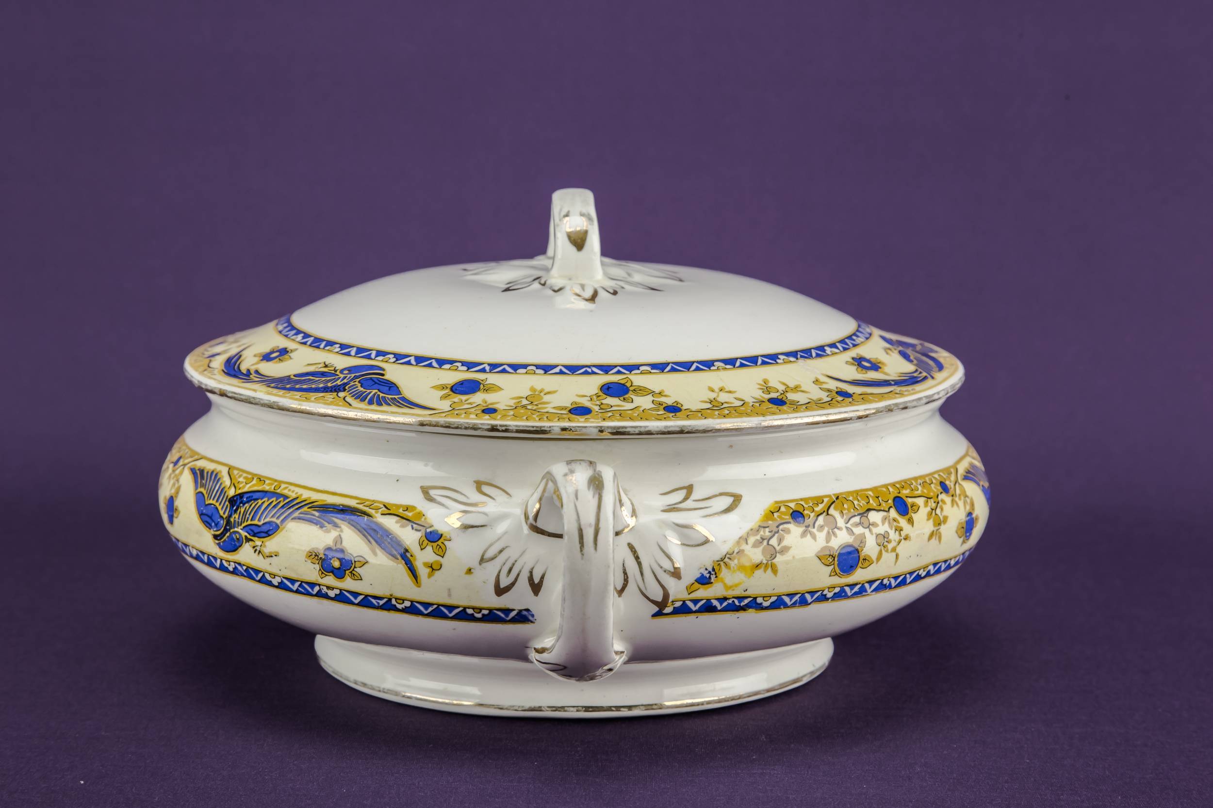 Blue And White — Blue and yellow tureen 4