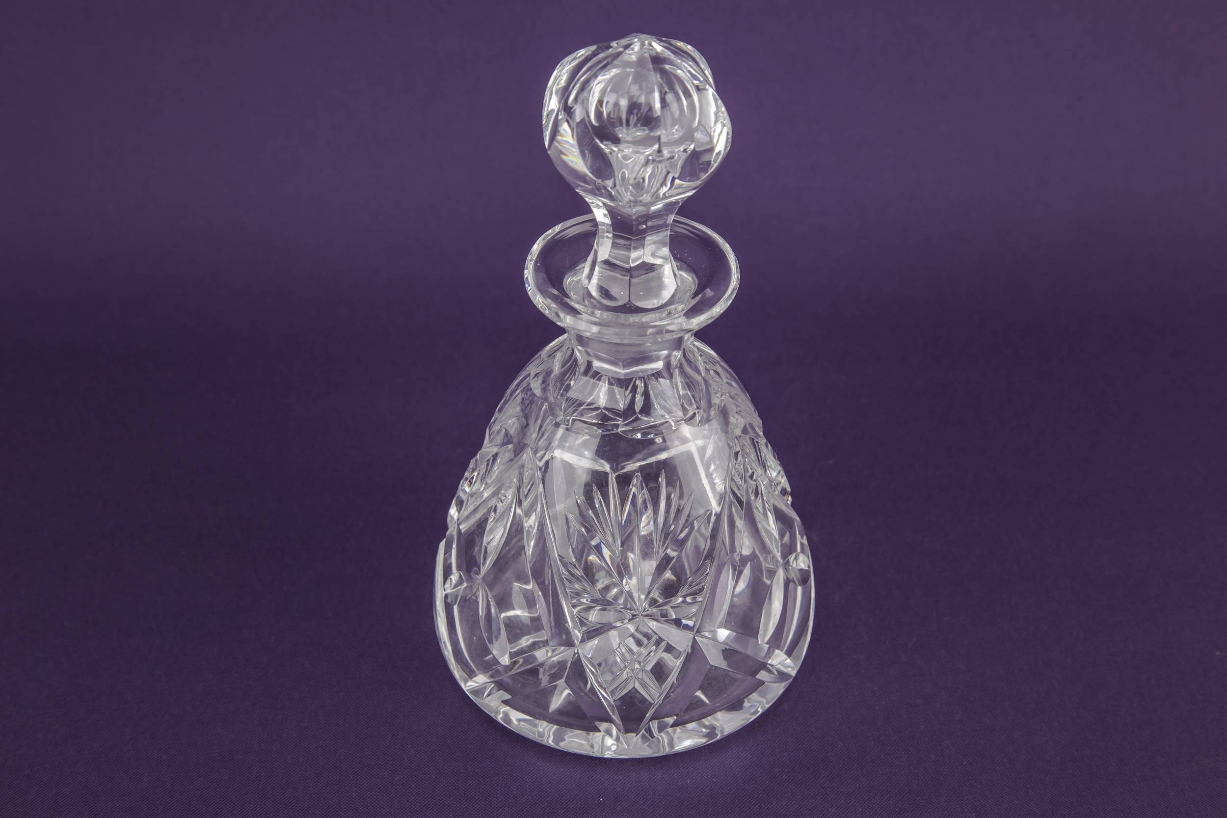 Mid-century Modern Glass — Cut glass oil condiment 3