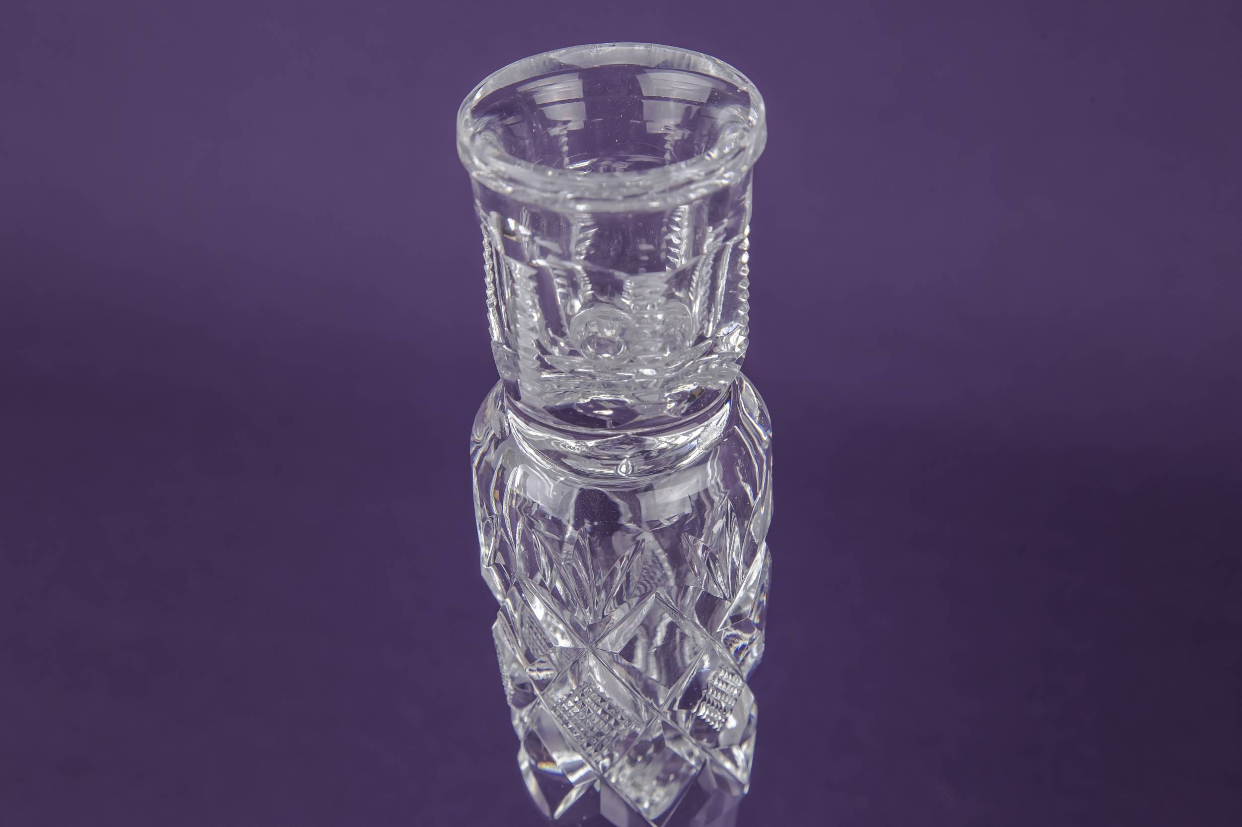 Sparkling Medium Diamond — 2 cut crystal candlesticks 1