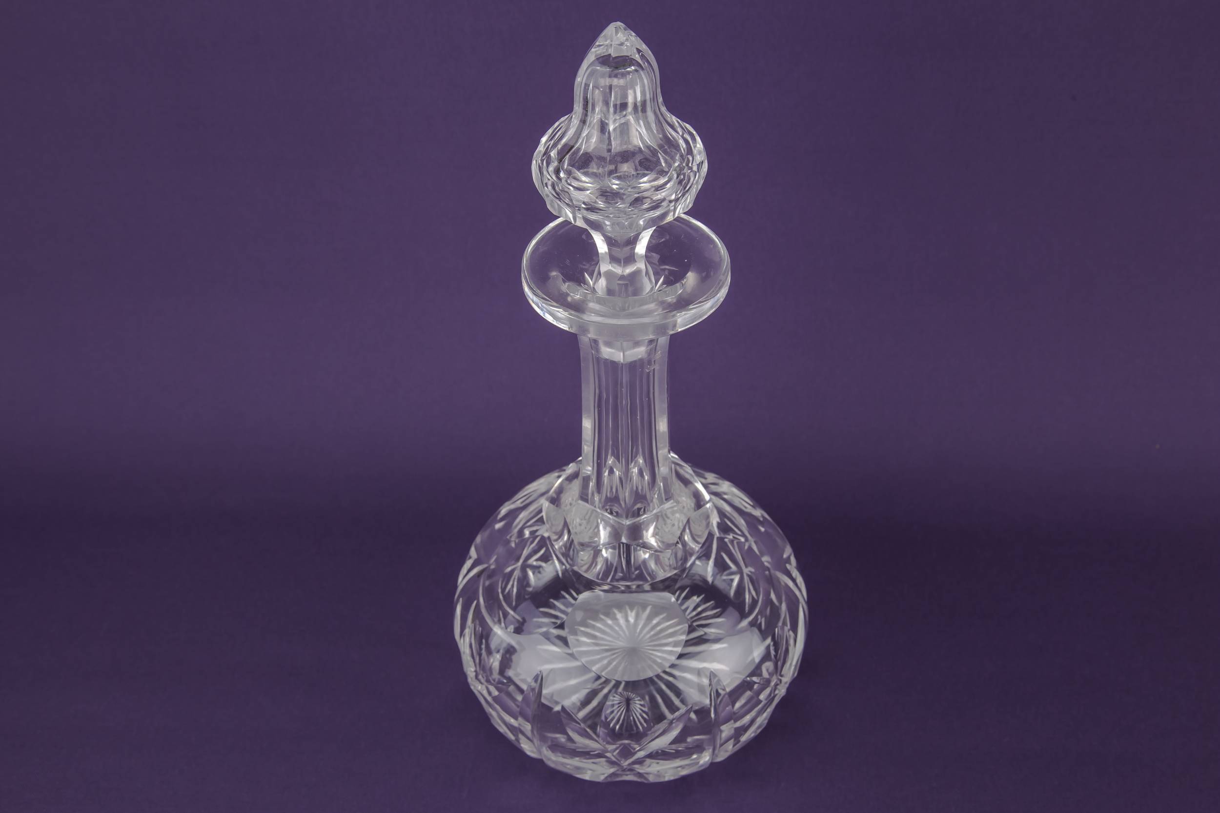 Cut Glass Antique — Cut glass sherry decanter 4