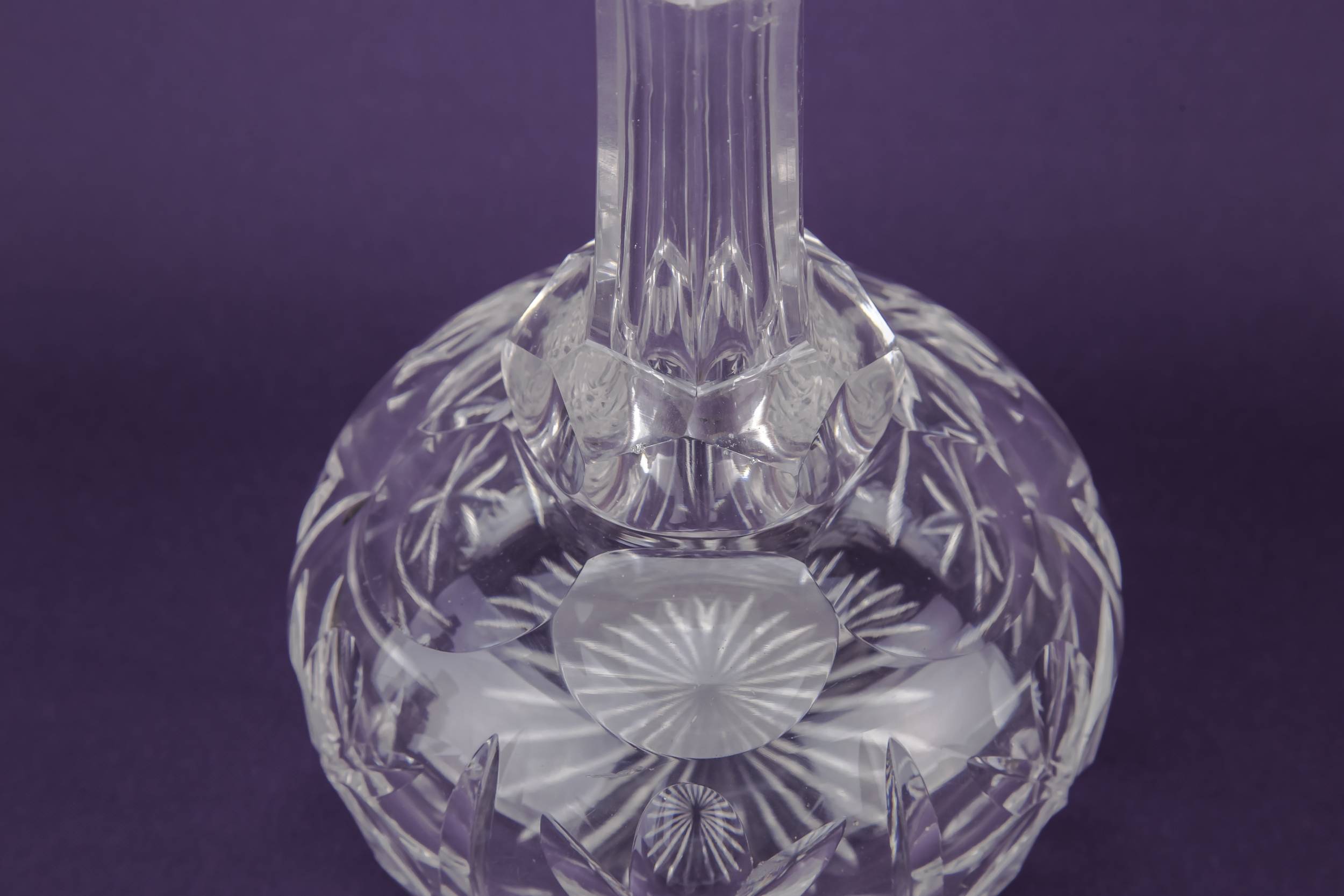 Cut Glass Antique — Cut glass sherry decanter 3