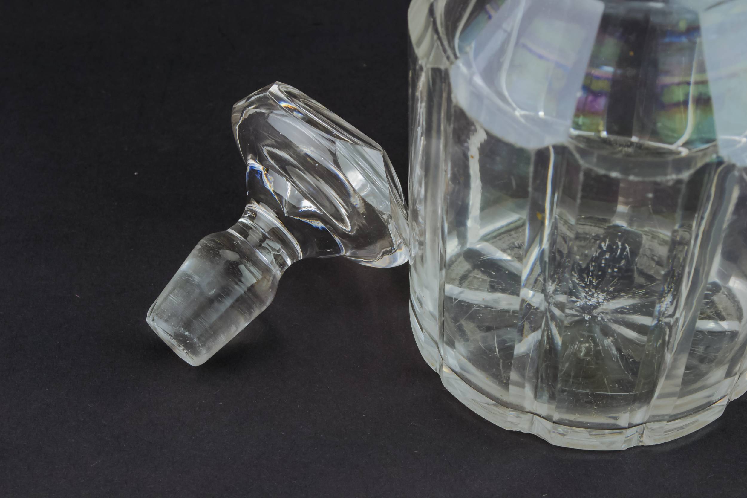 Cut Glass Barrel — Barrel cut glass decanter 1