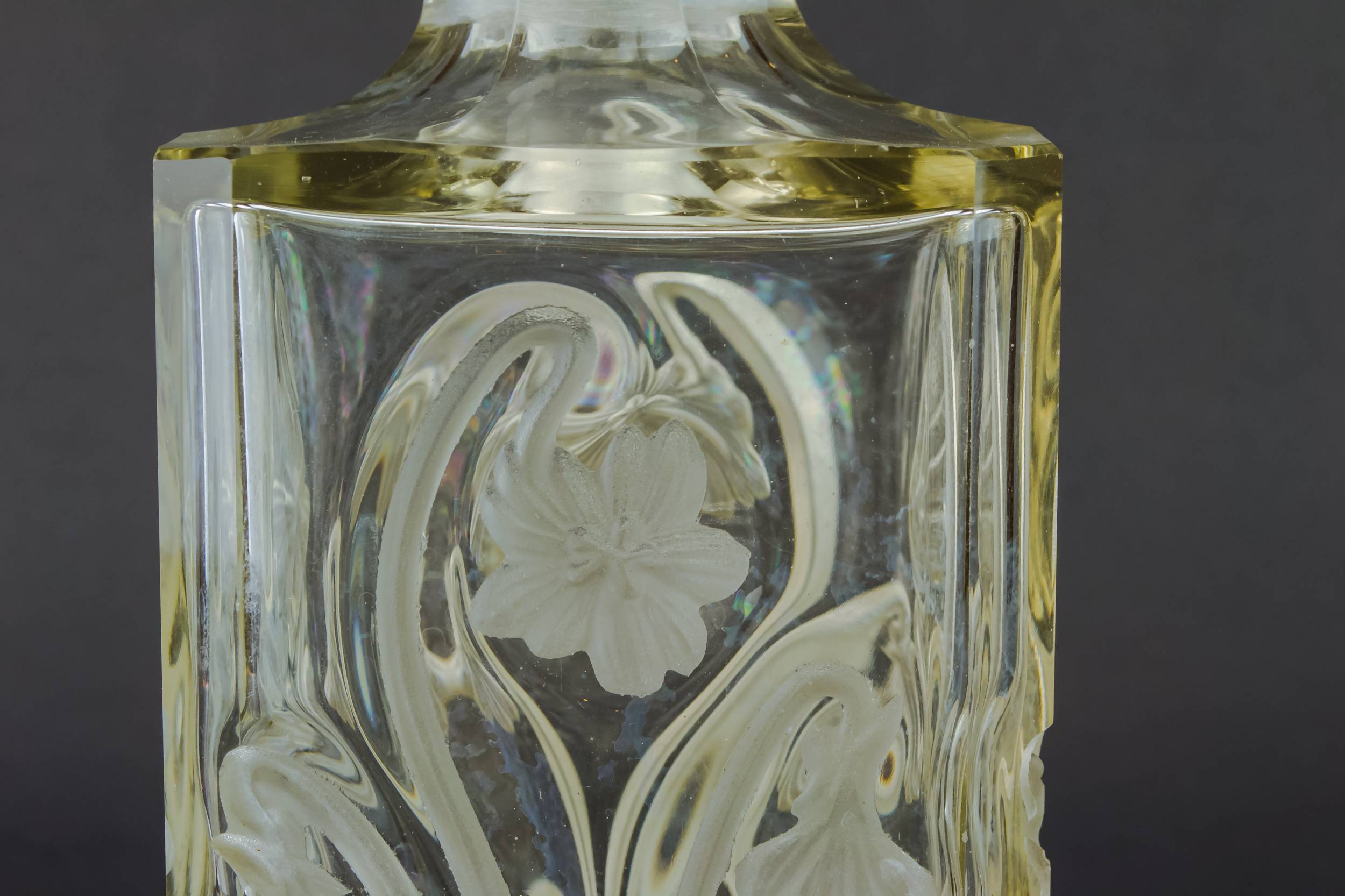Antique Cut Glass — Art Nouveau whisky decanter 3
