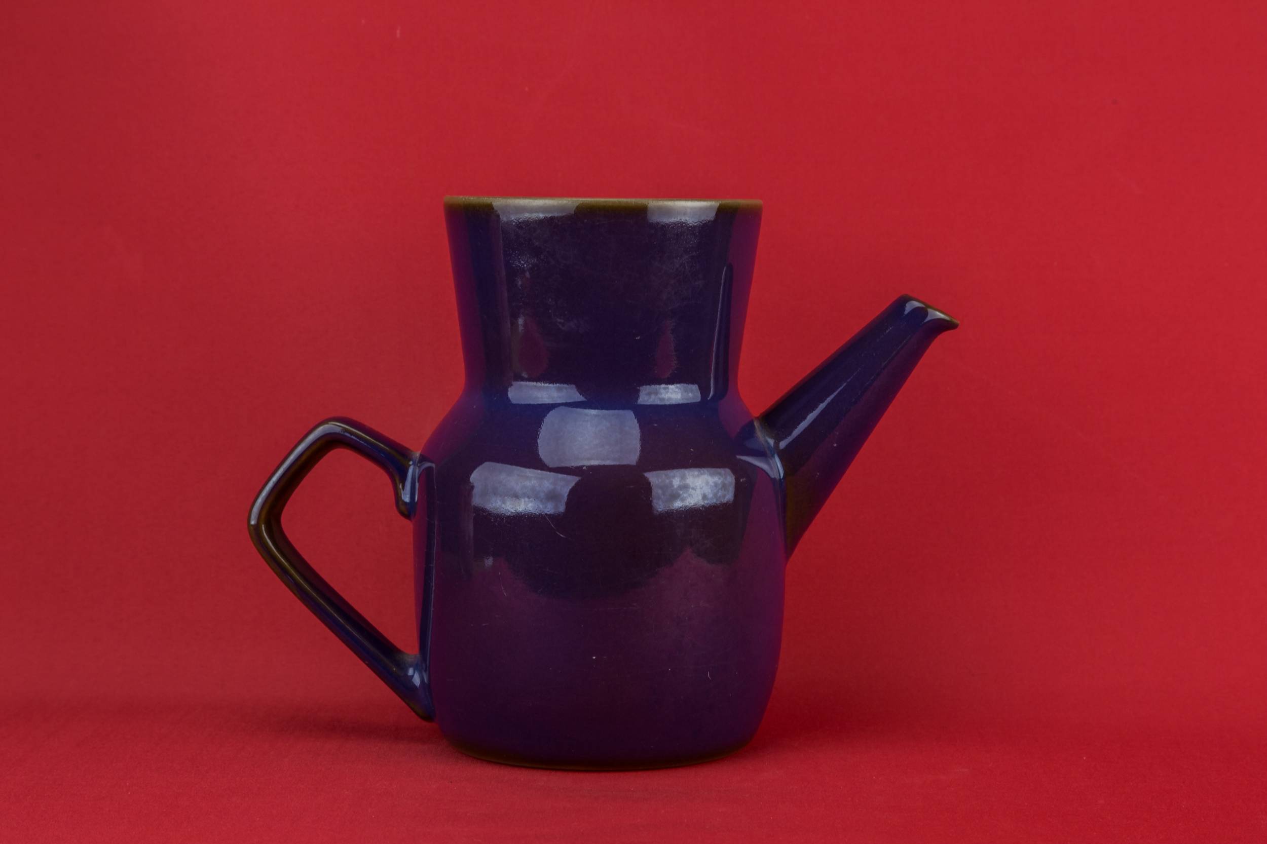 Vintage Purple Royal — Dark purple coffee pot