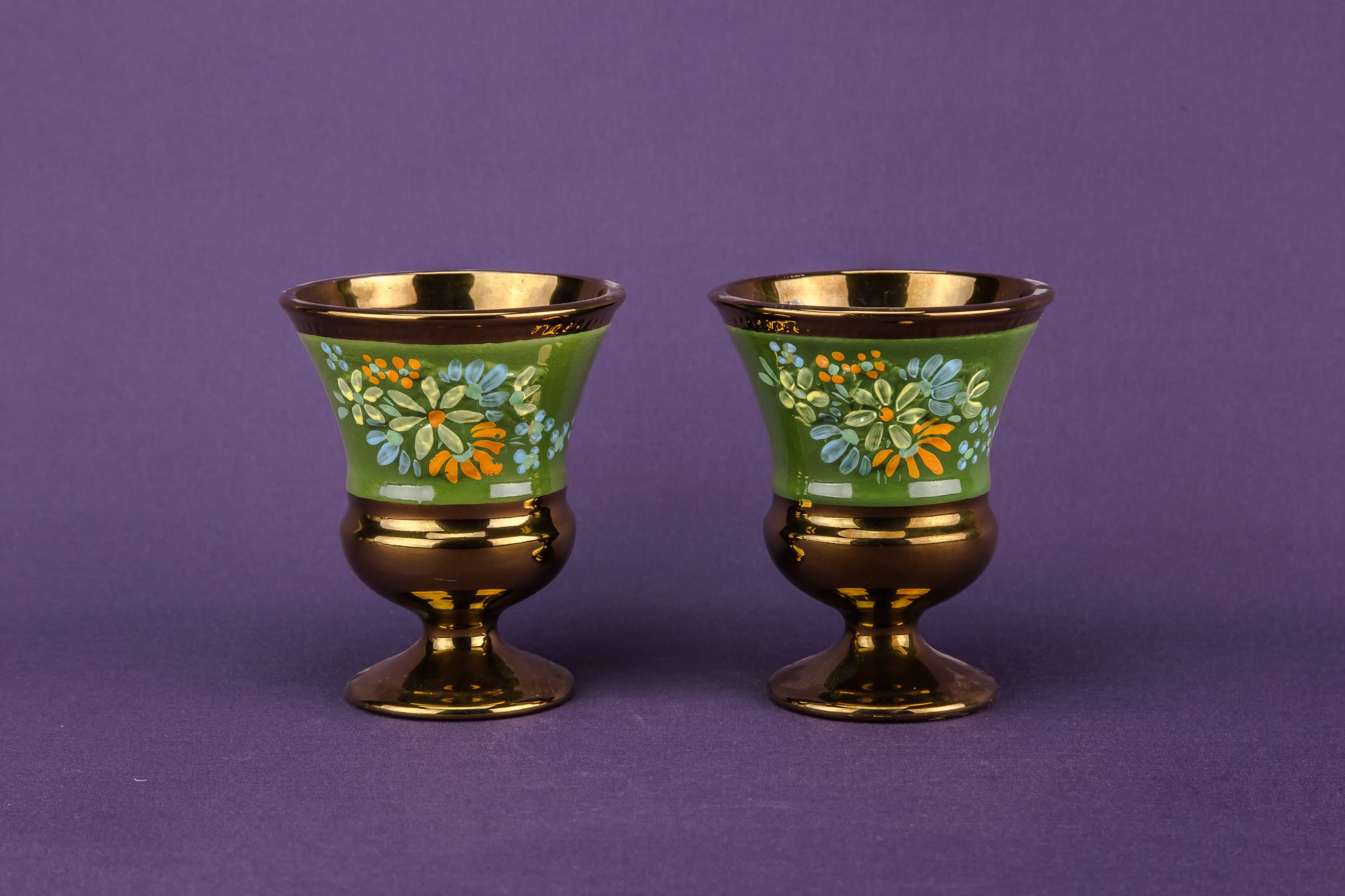 Victorian Antique BOWLS — 2 lustre serving bowls