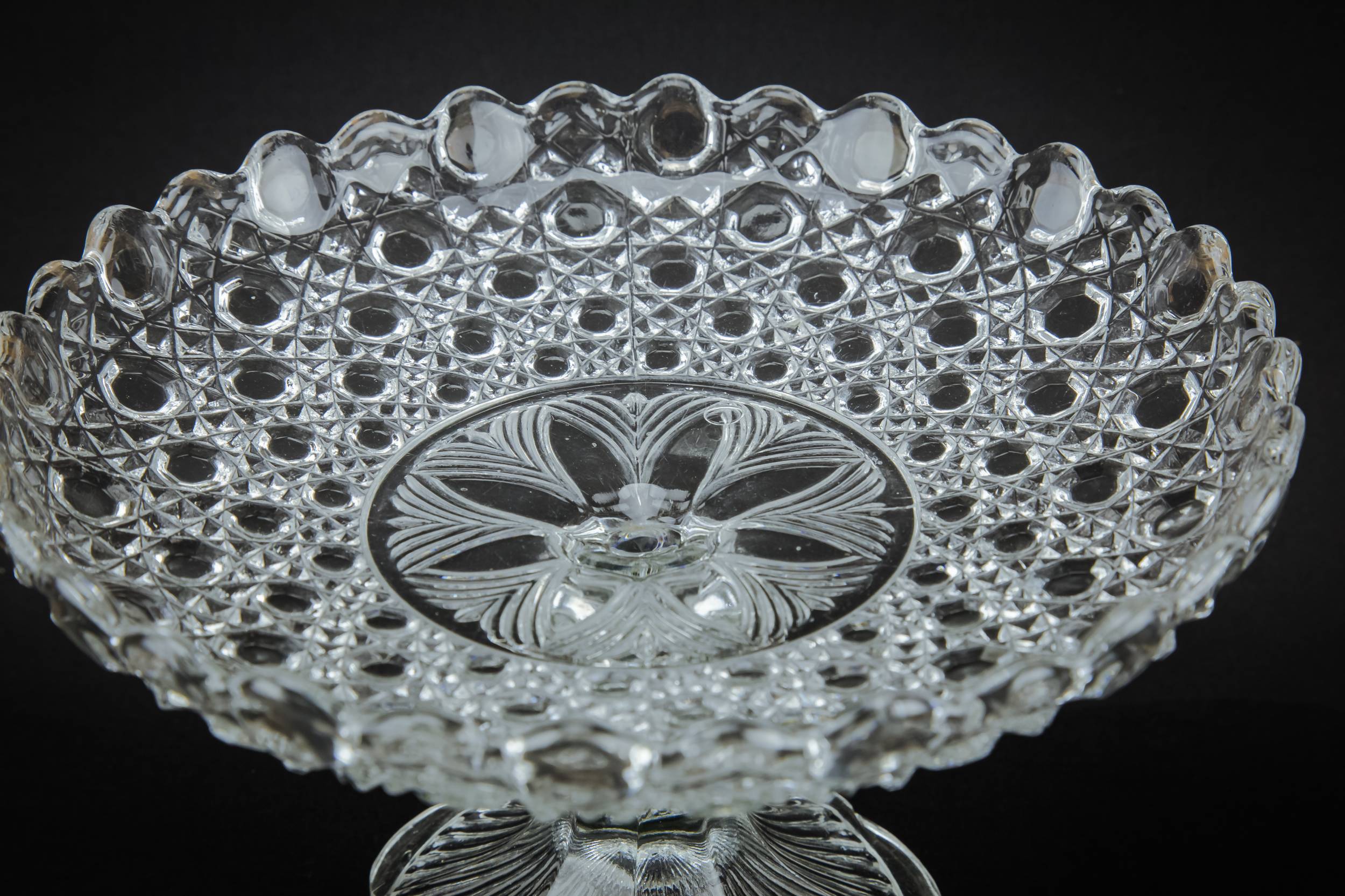 Glass Crystal Diamond — Glass stem bowl 1