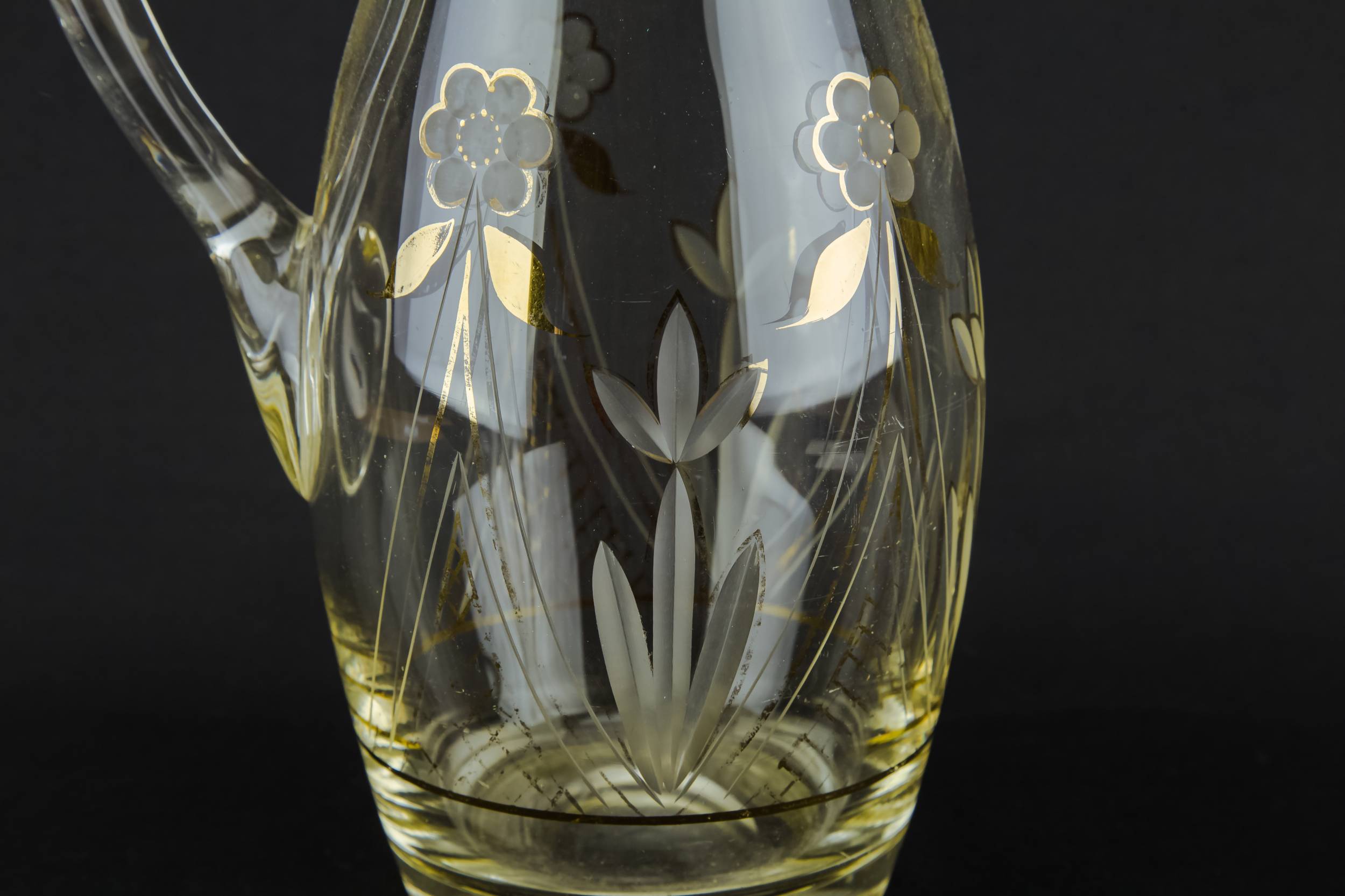 Elegant Glass Vinegar — Floral glass water jug 1