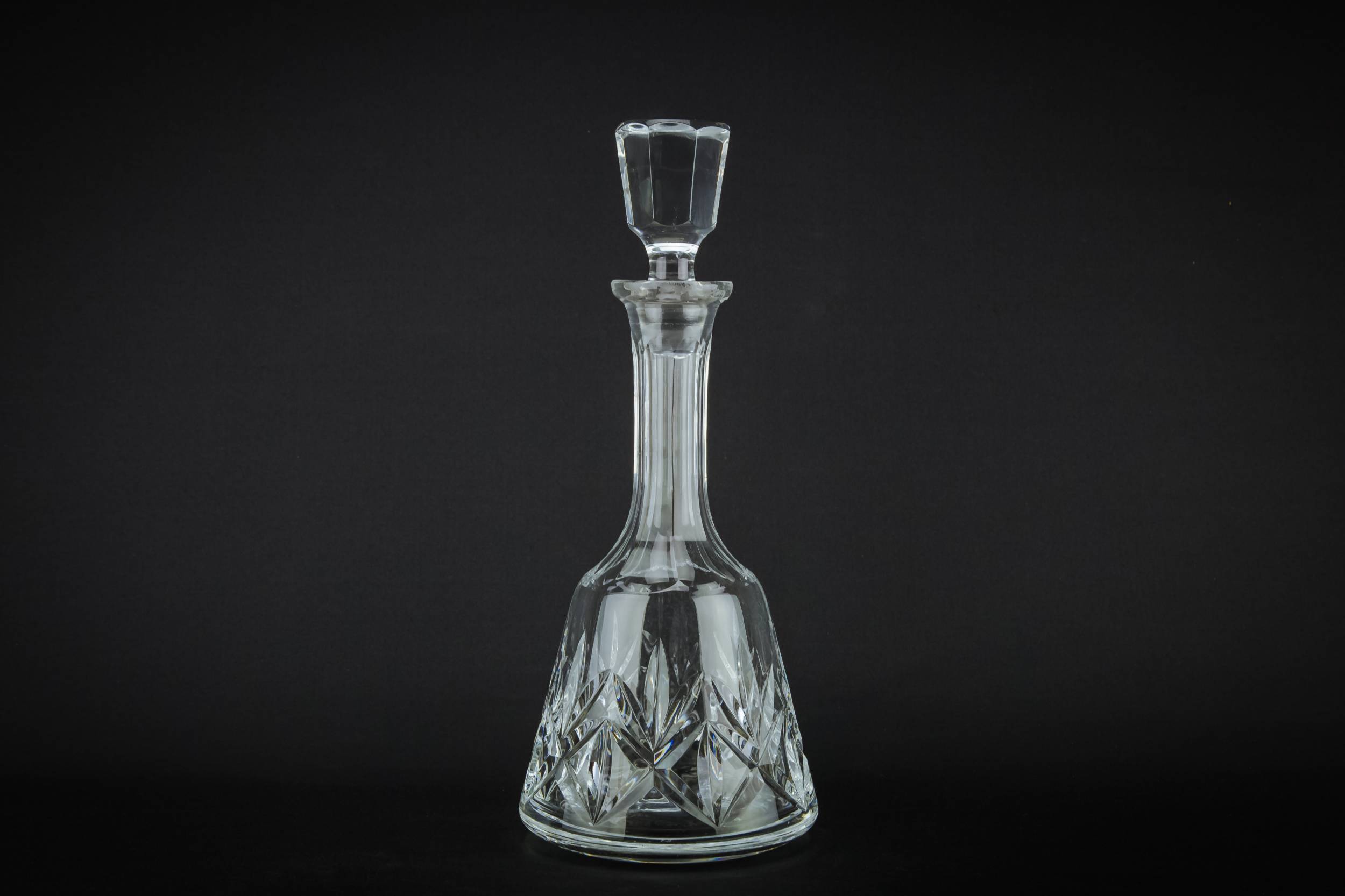 Cut Glass Mallet — Cut glass wine decanter